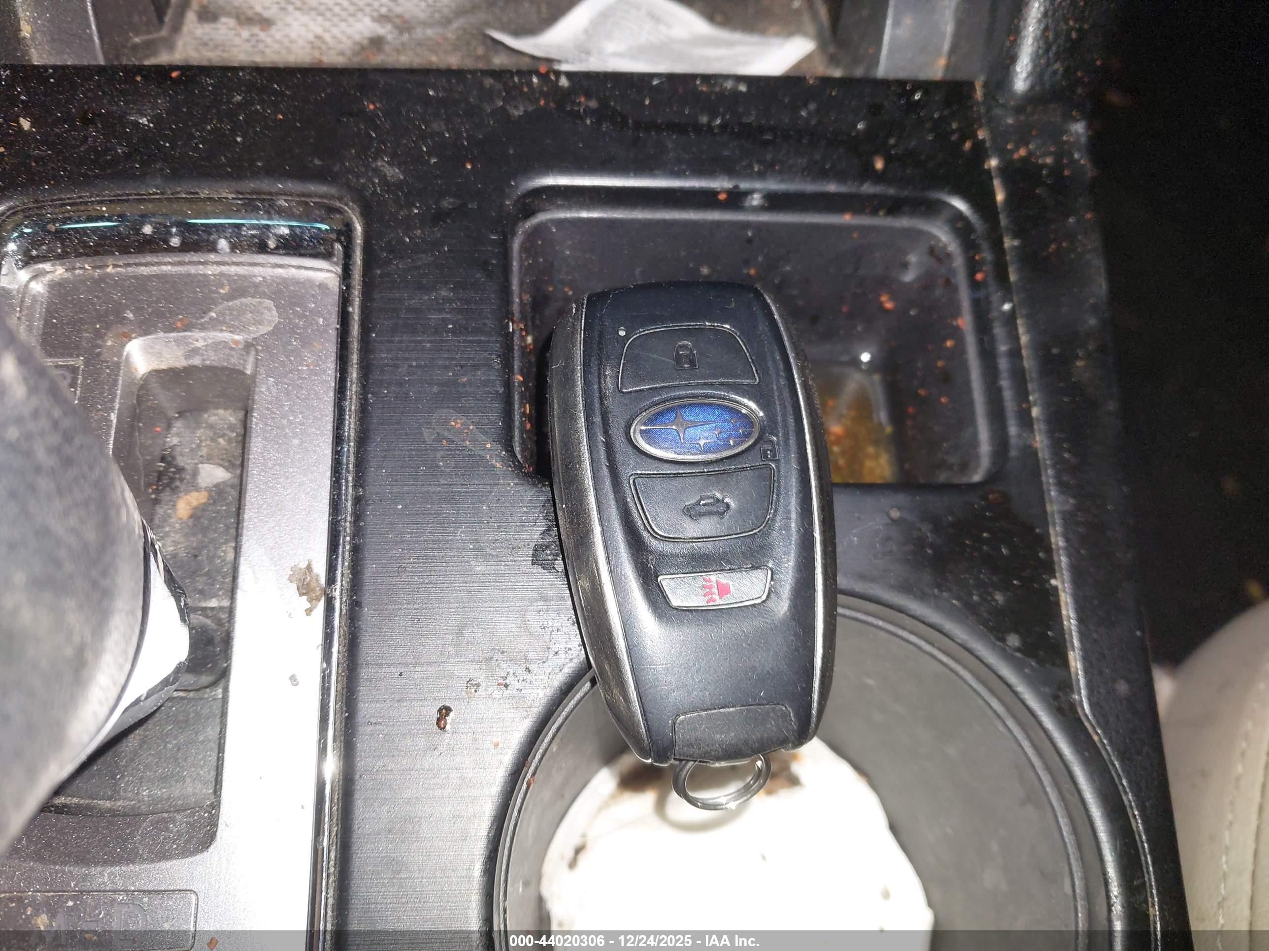 SUBARU LEGACY image 11