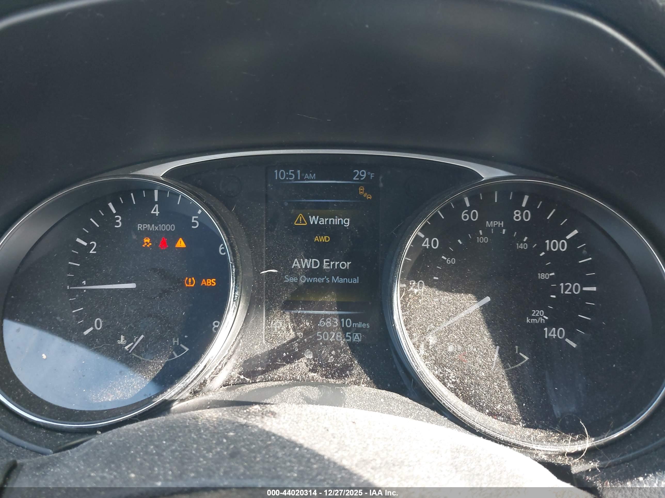 NISSAN ROGUE image 7
