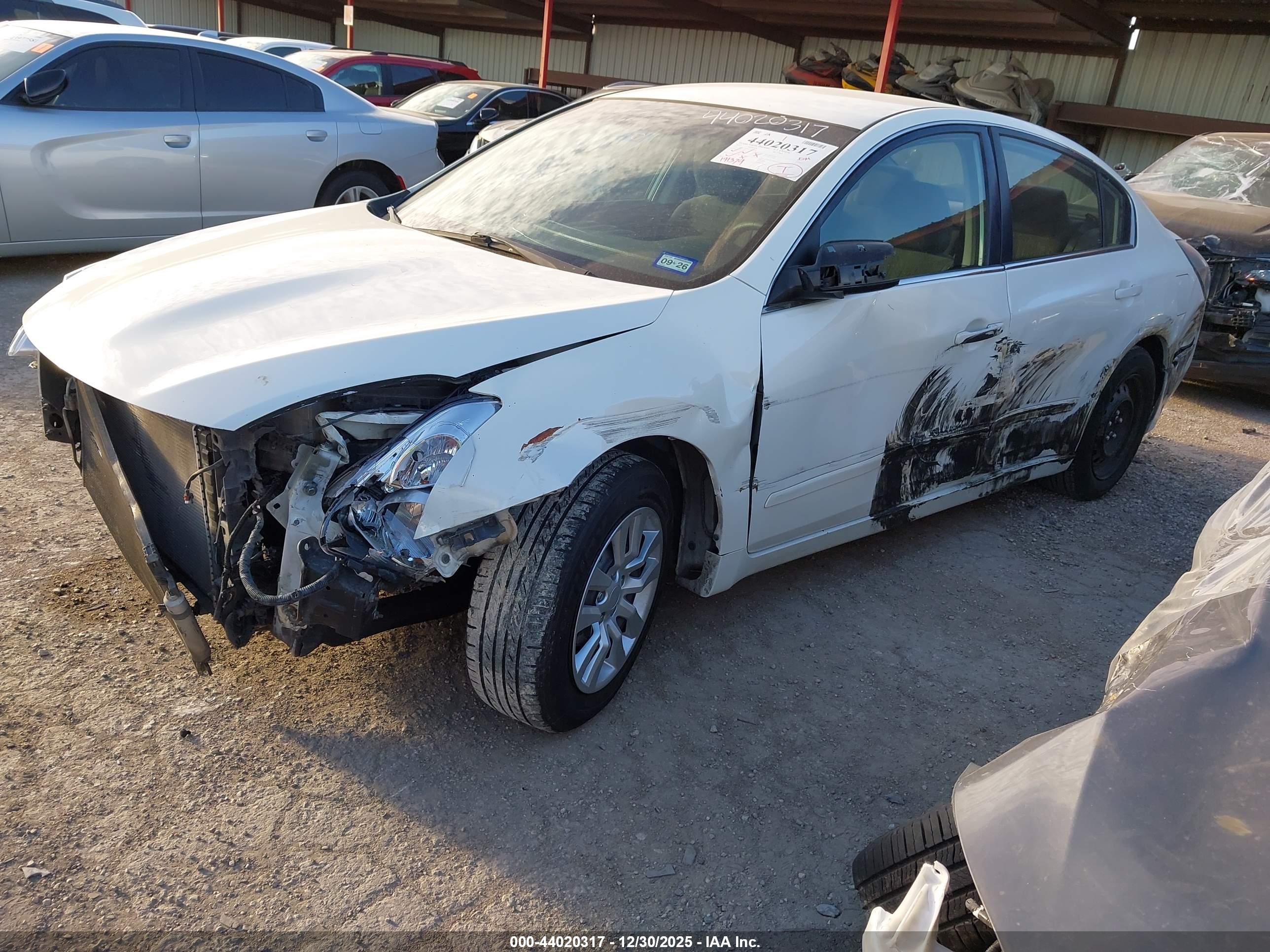 NISSAN ALTIMA image 2