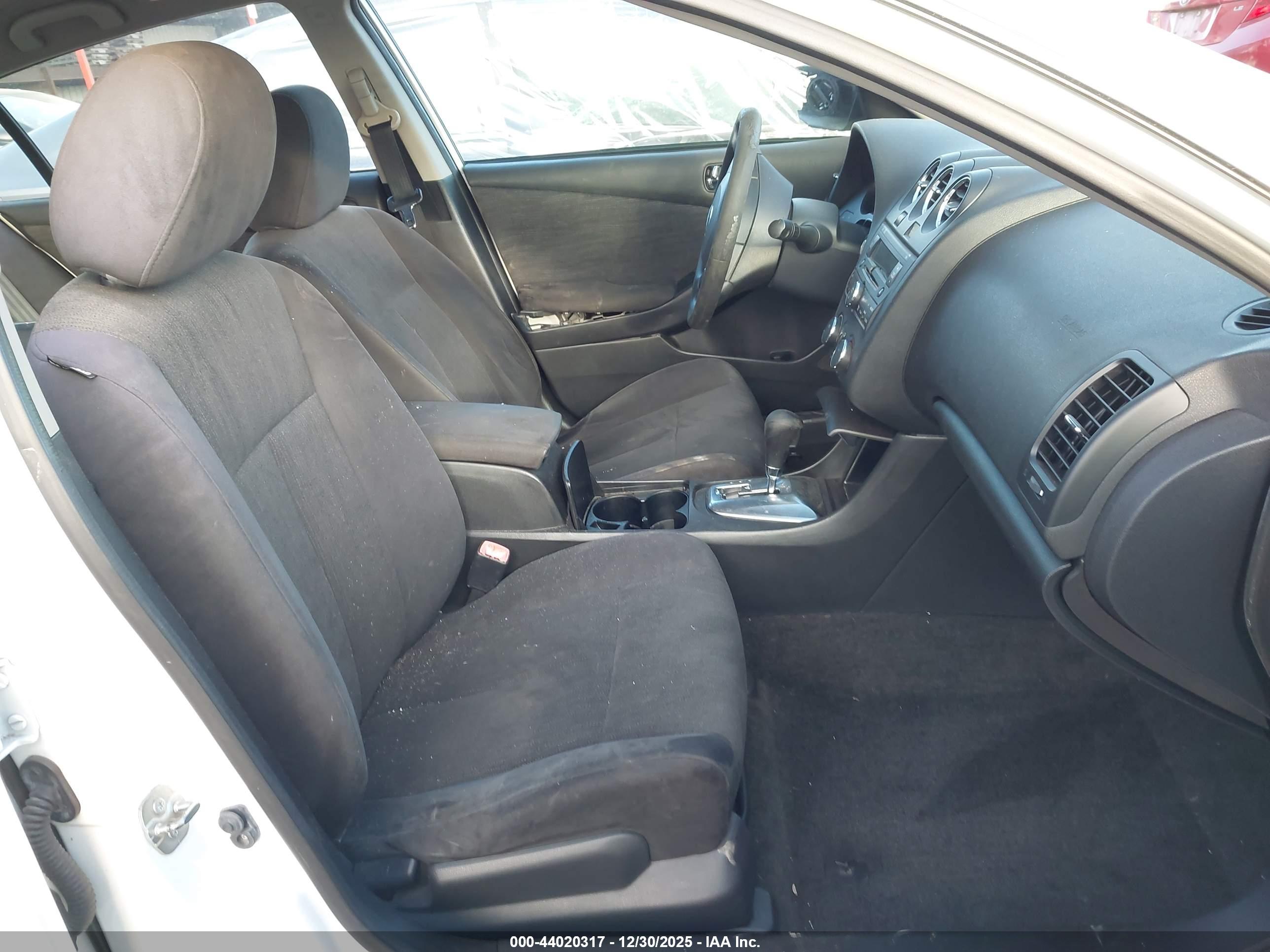 NISSAN ALTIMA image 5
