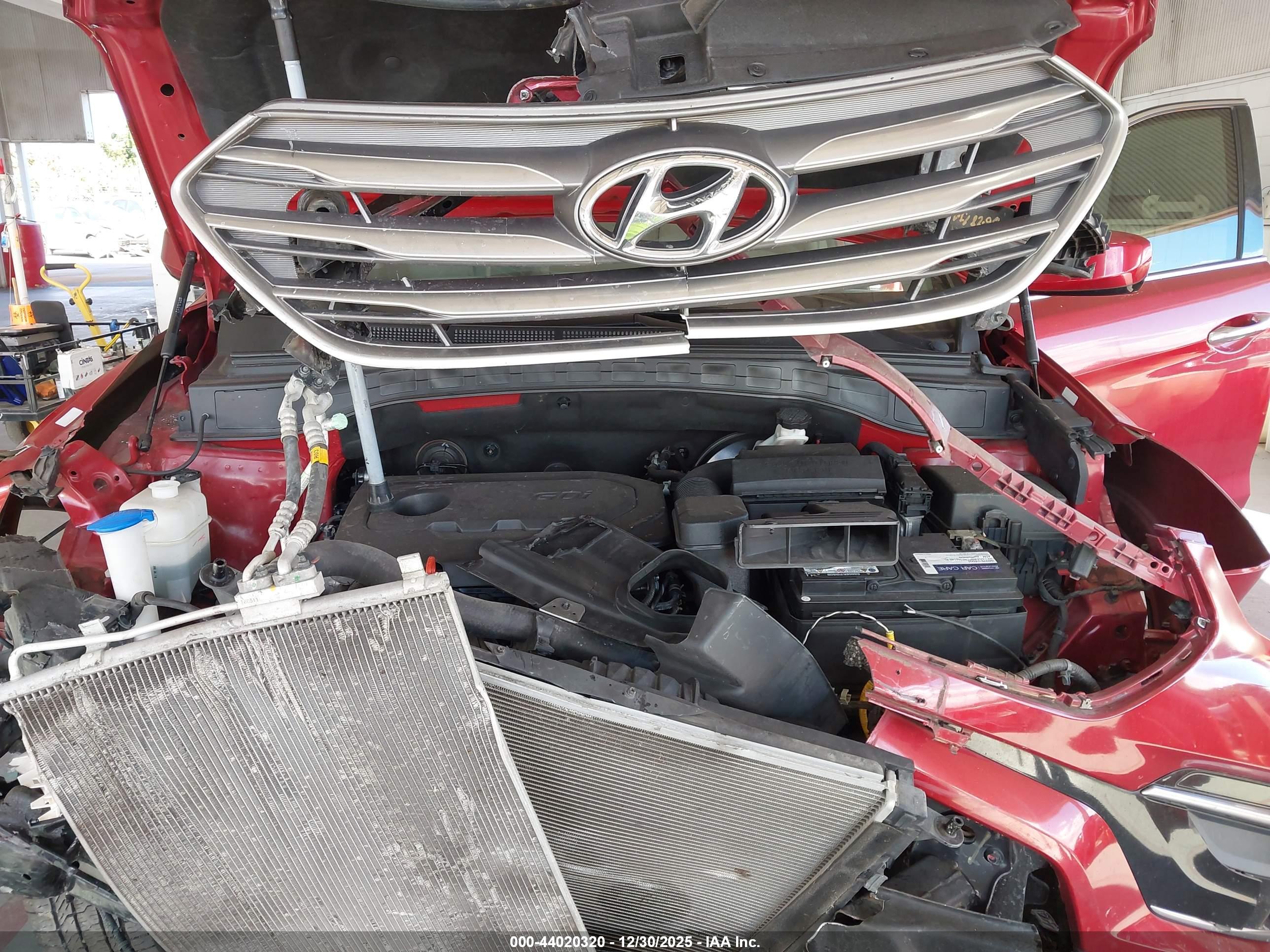 HYUNDAI SANTA image 10