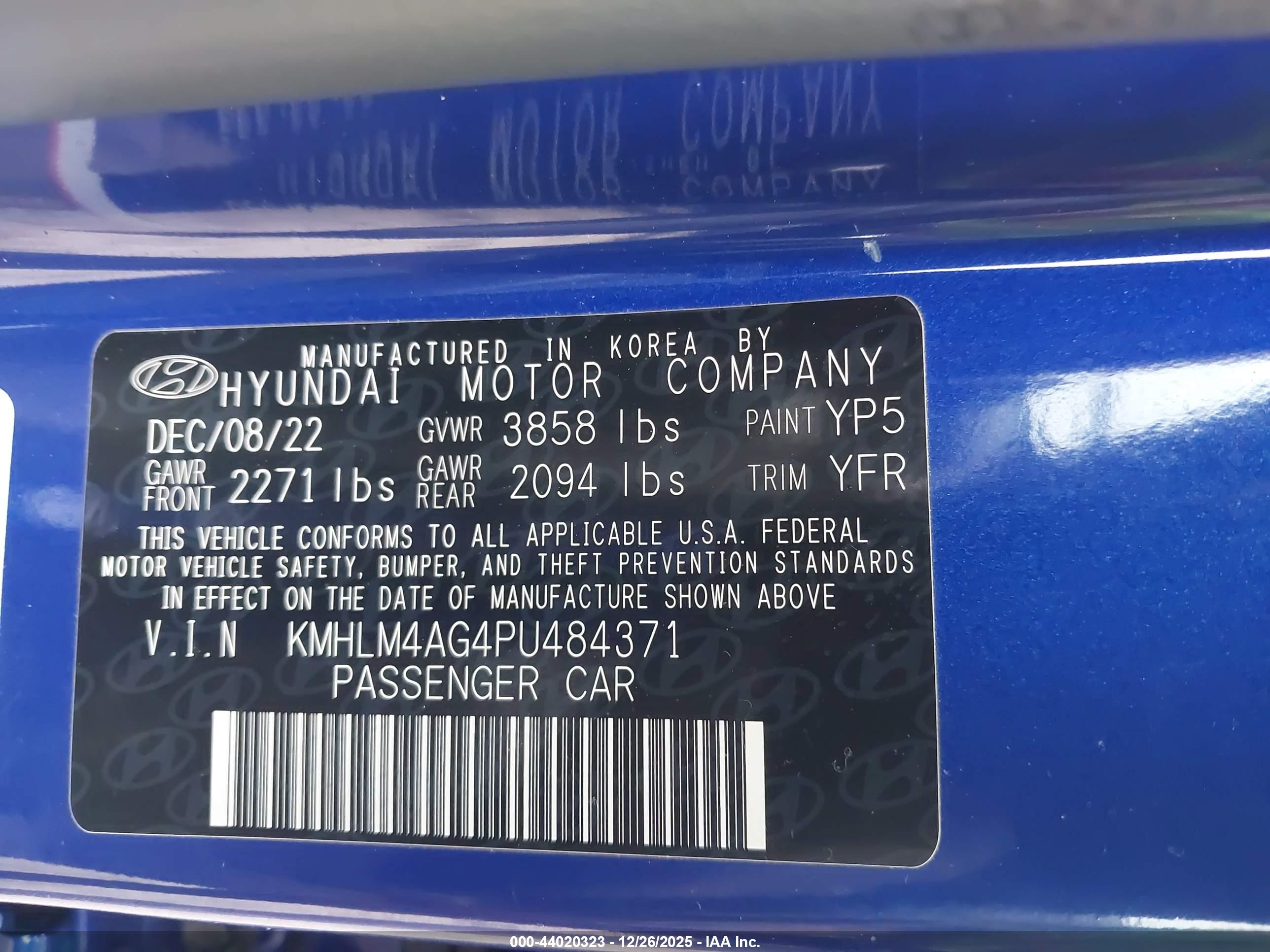 HYUNDAI ELANTRA image 9
