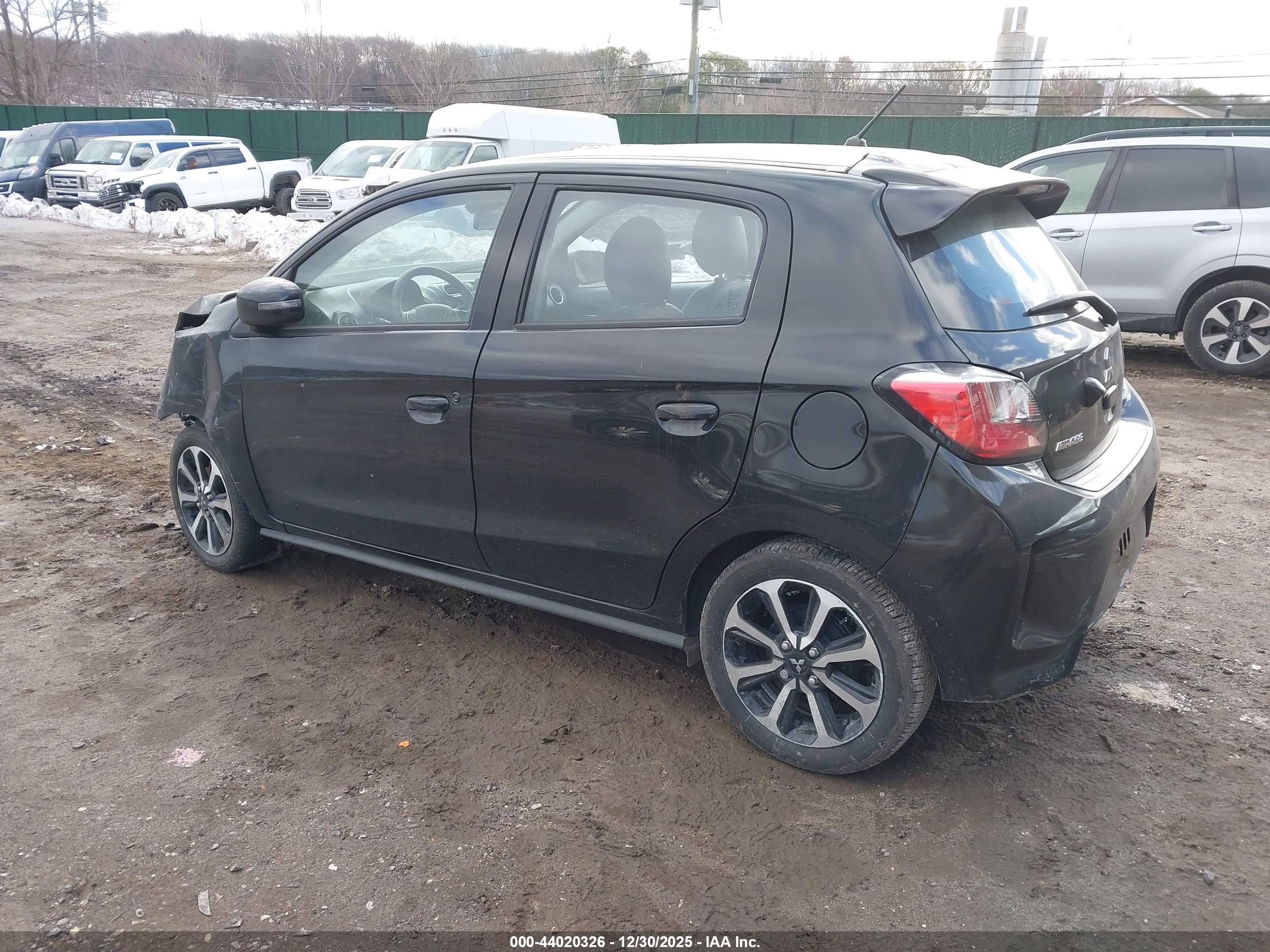 MITSUBISHI MIRAGE image 3
