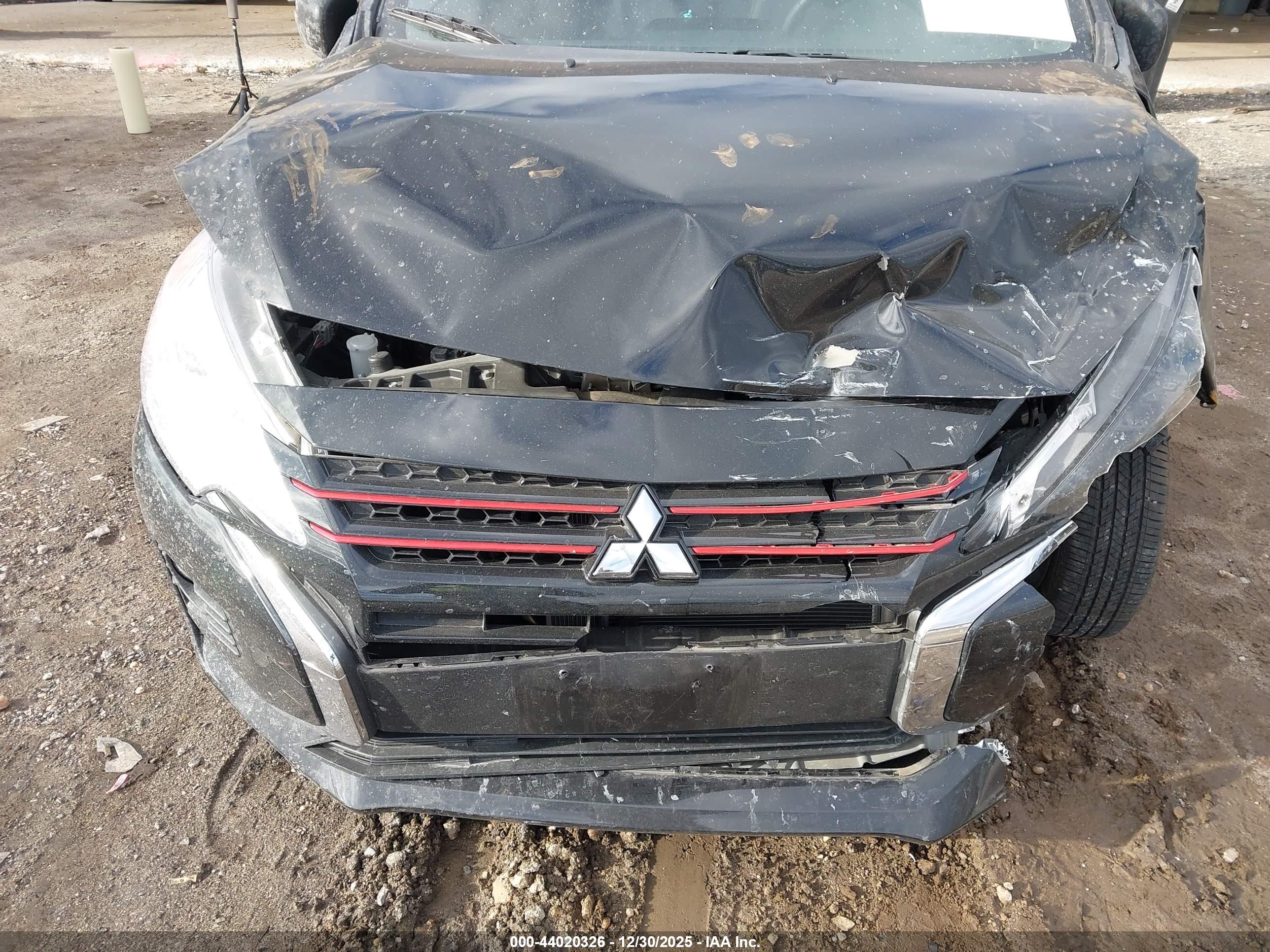 MITSUBISHI MIRAGE image 6