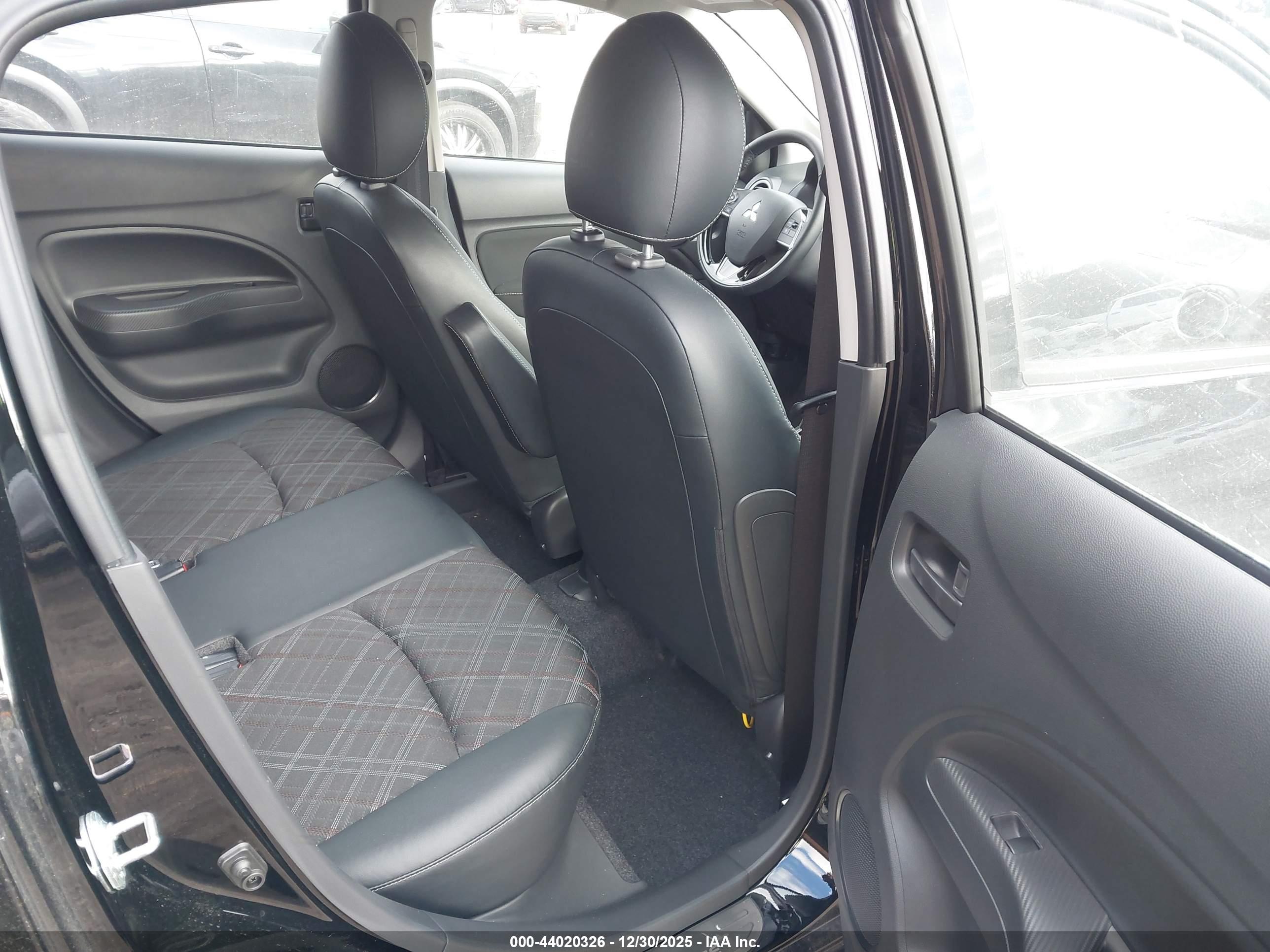 MITSUBISHI MIRAGE image 8
