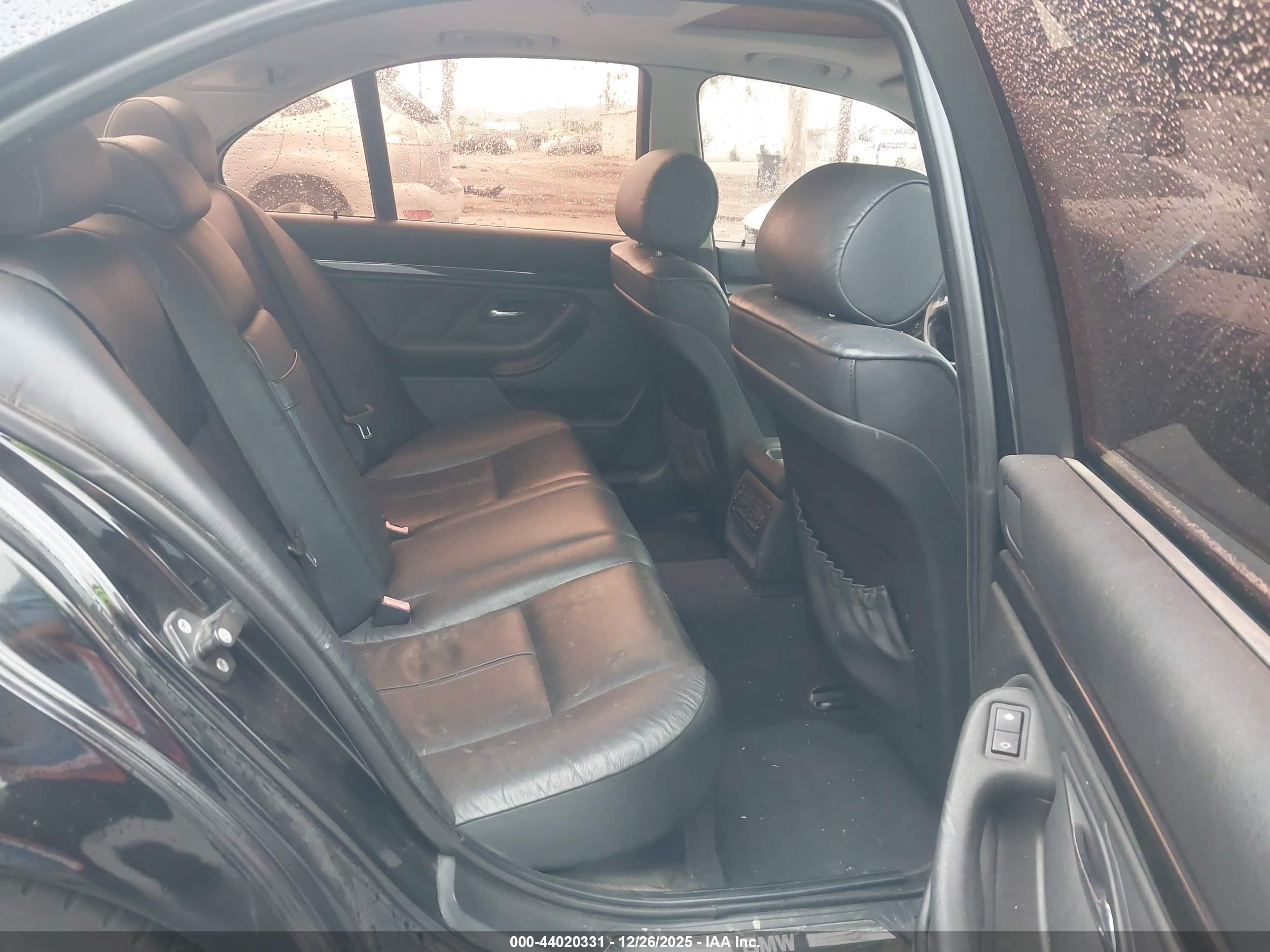 BMW 525IA image 8