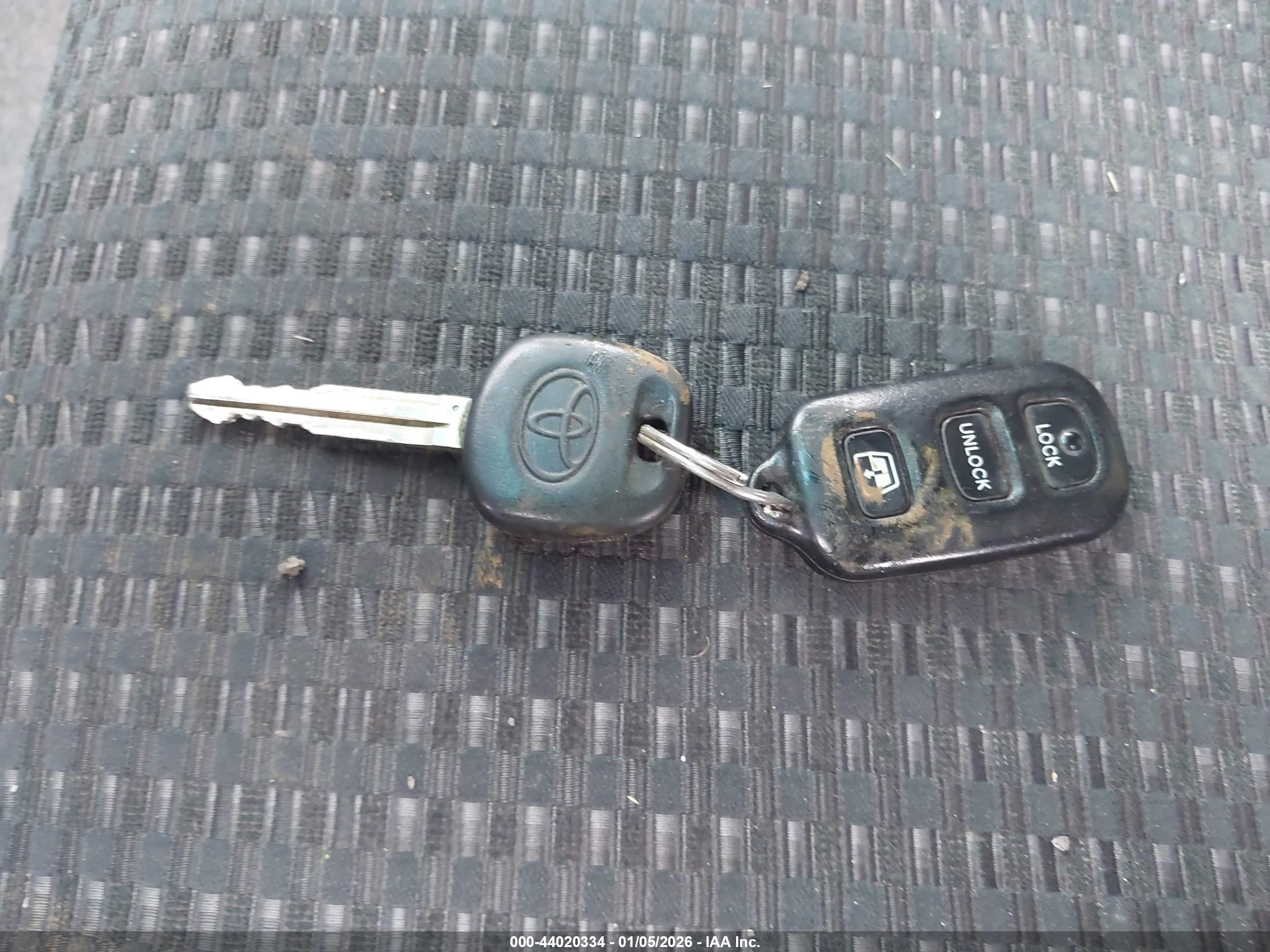 TOYOTA 4RUNNER image 11
