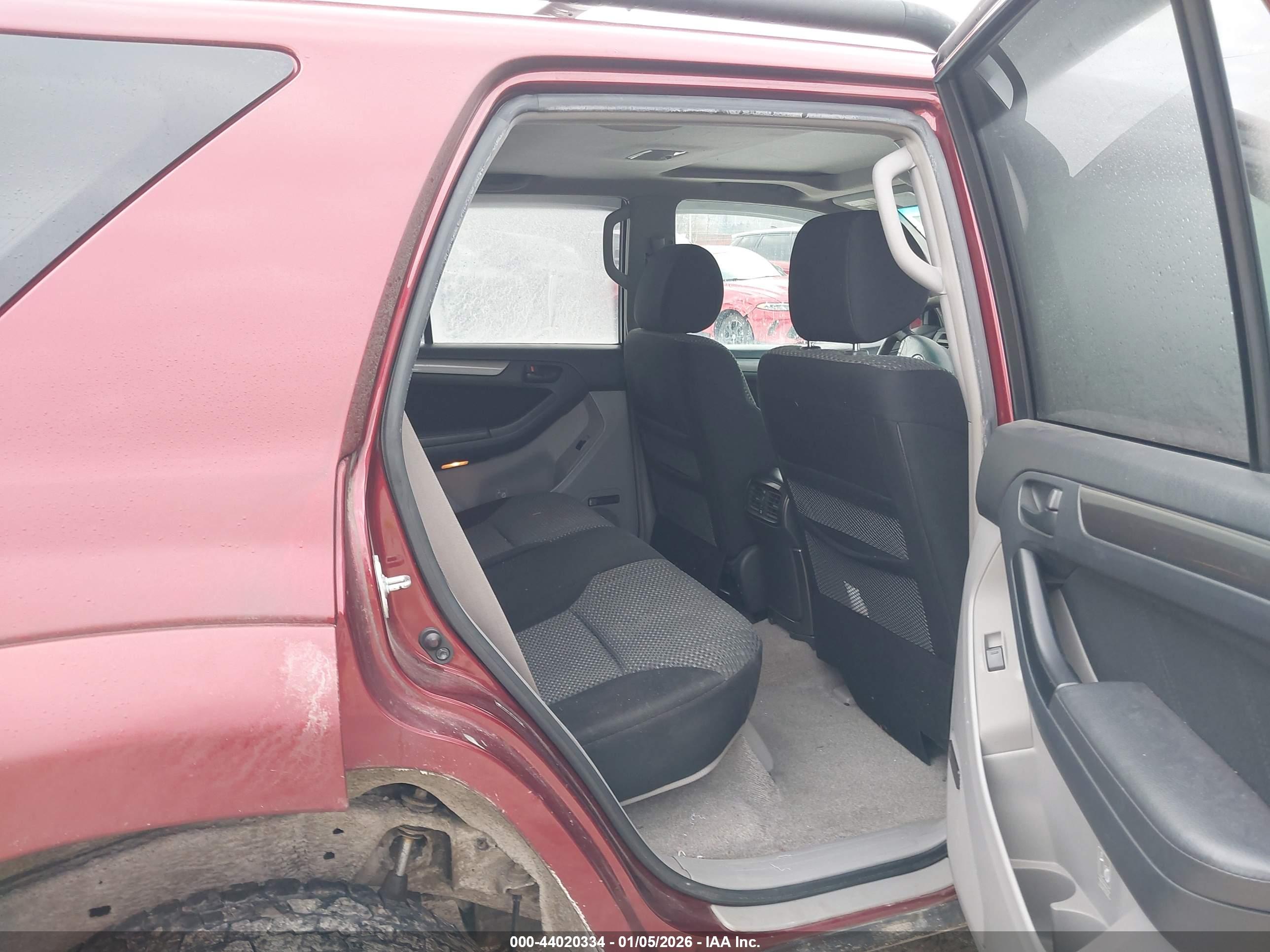 TOYOTA 4RUNNER image 8
