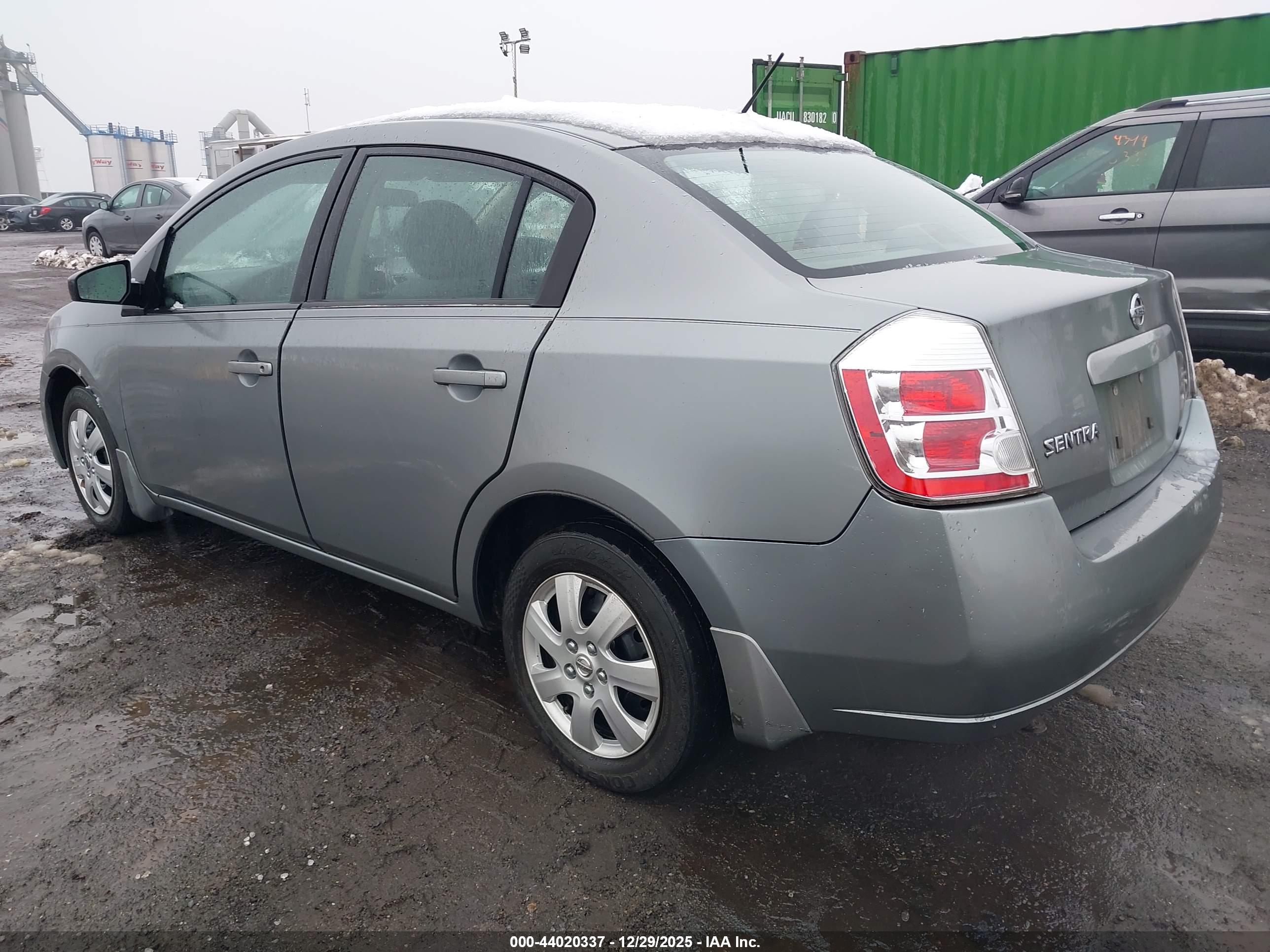 NISSAN SENTRA image 3