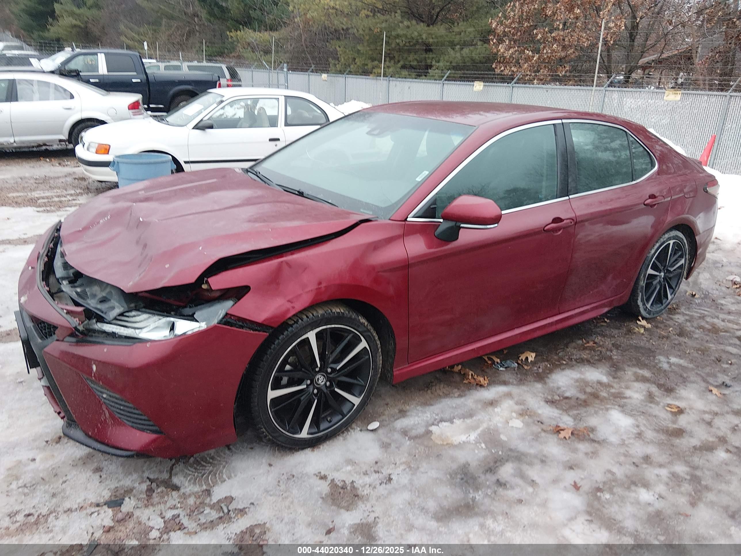 TOYOTA CAMRY image 2