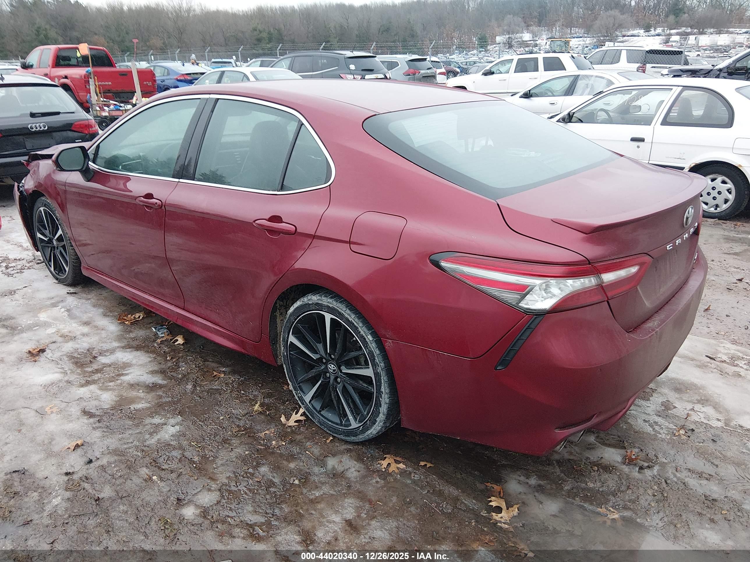 TOYOTA CAMRY image 3