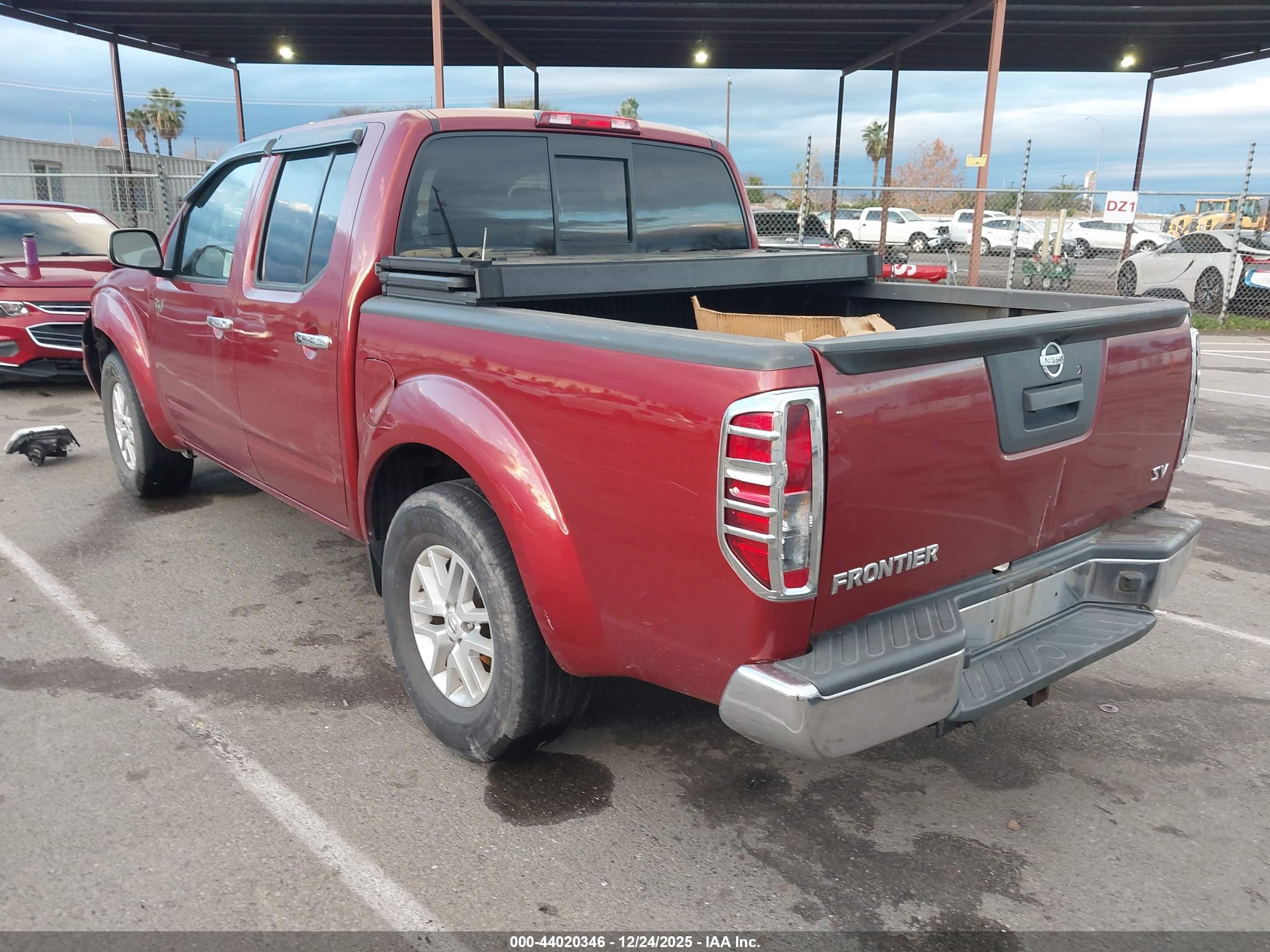 NISSAN FRONTIER image 3