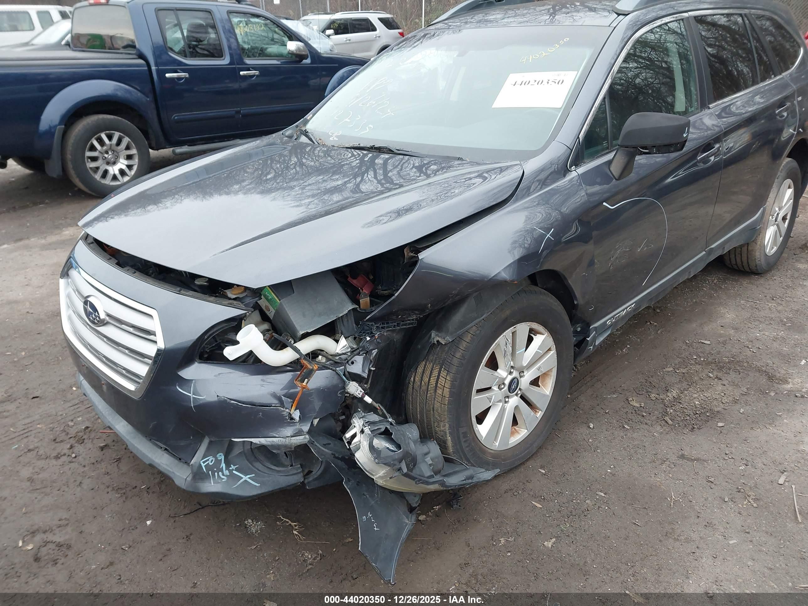 SUBARU OUTBACK image 6