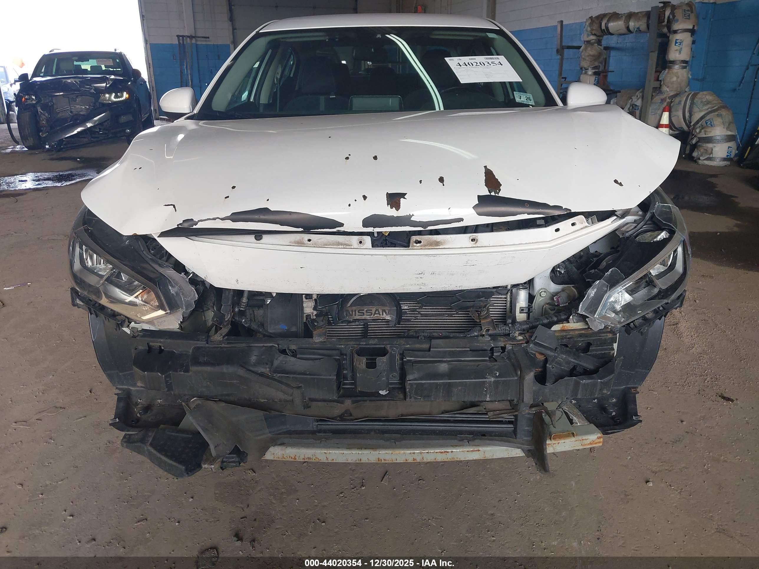 NISSAN SENTRA image 6
