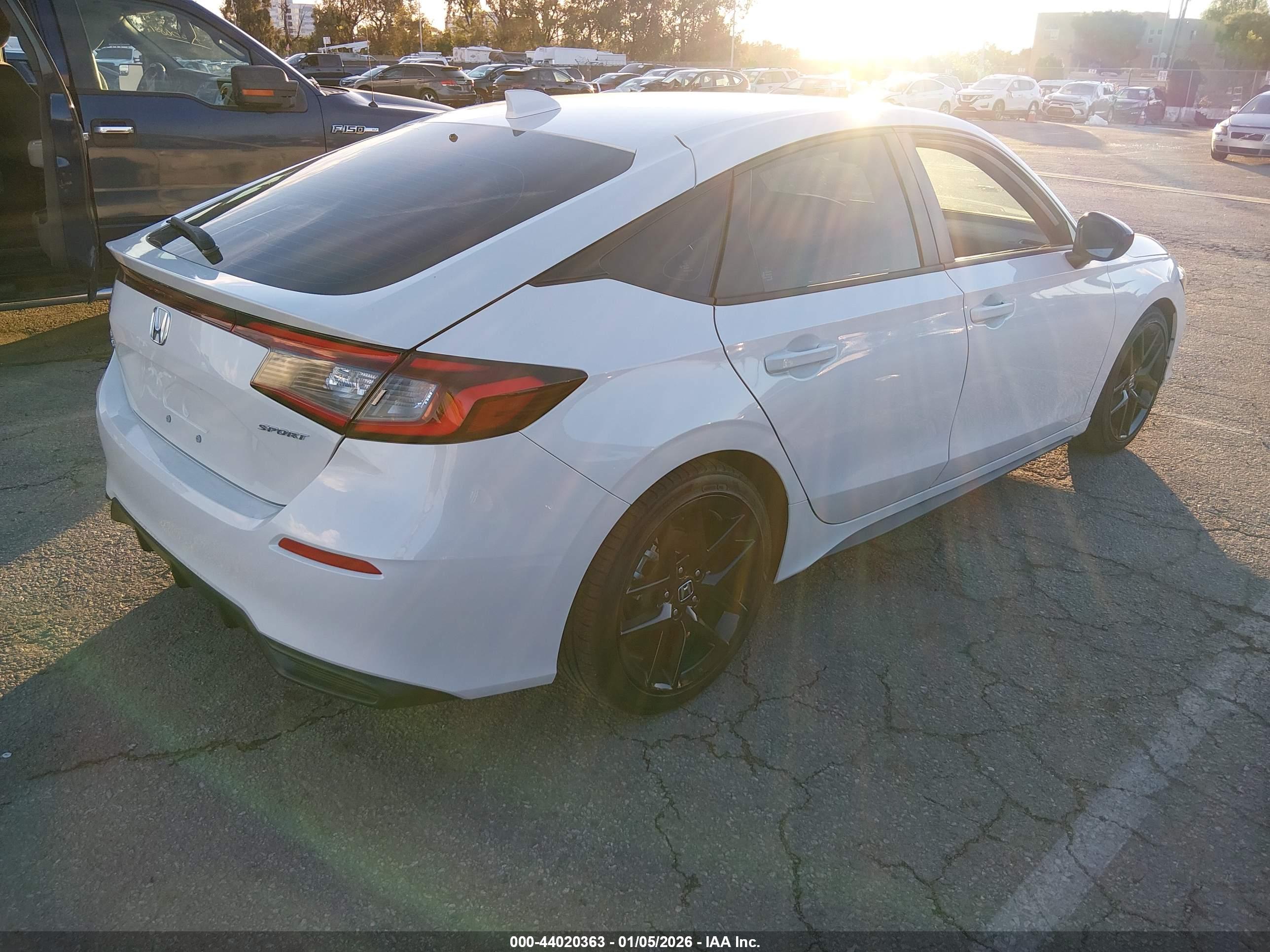 HONDA CIVIC image 4