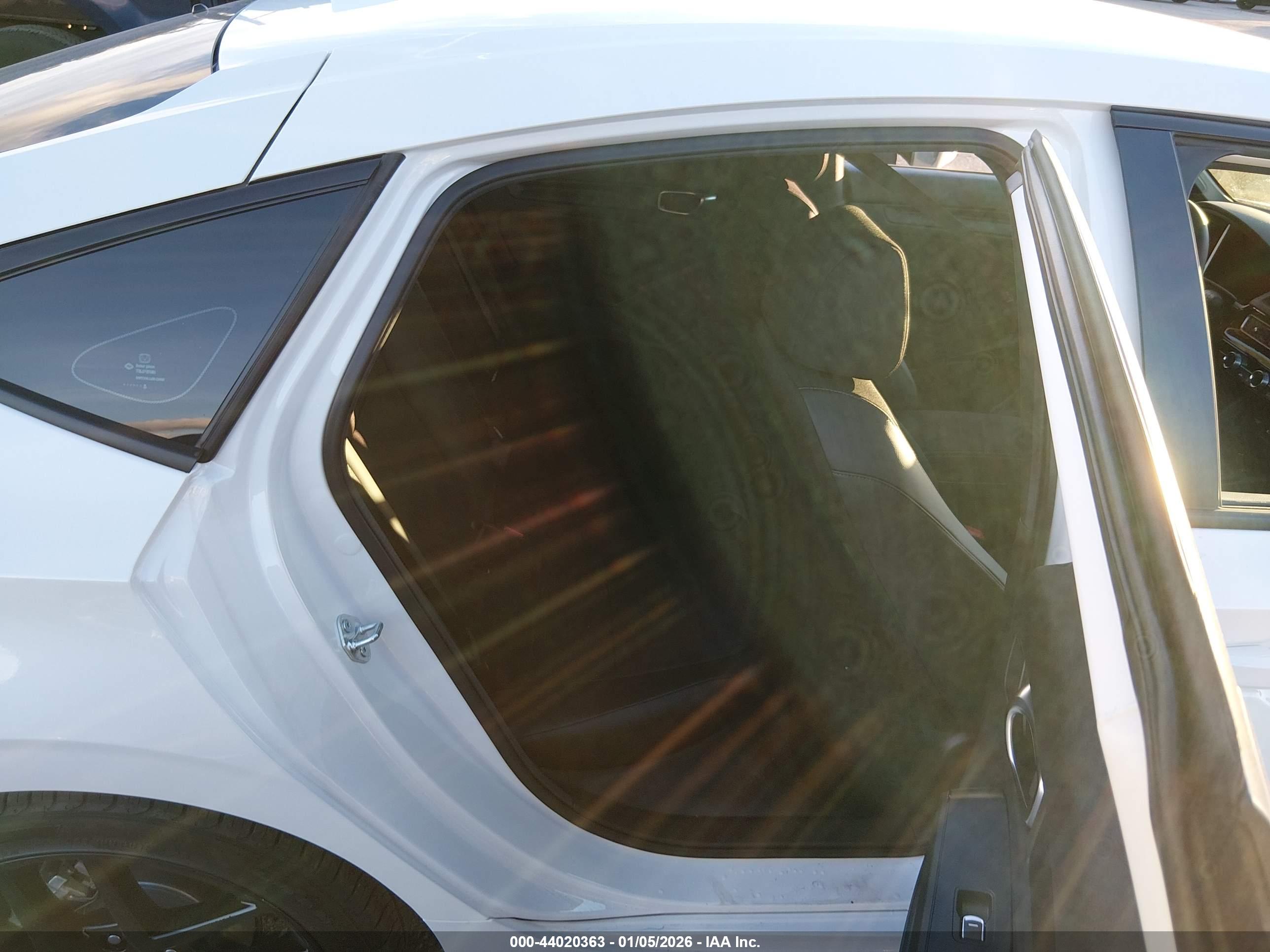 HONDA CIVIC image 8