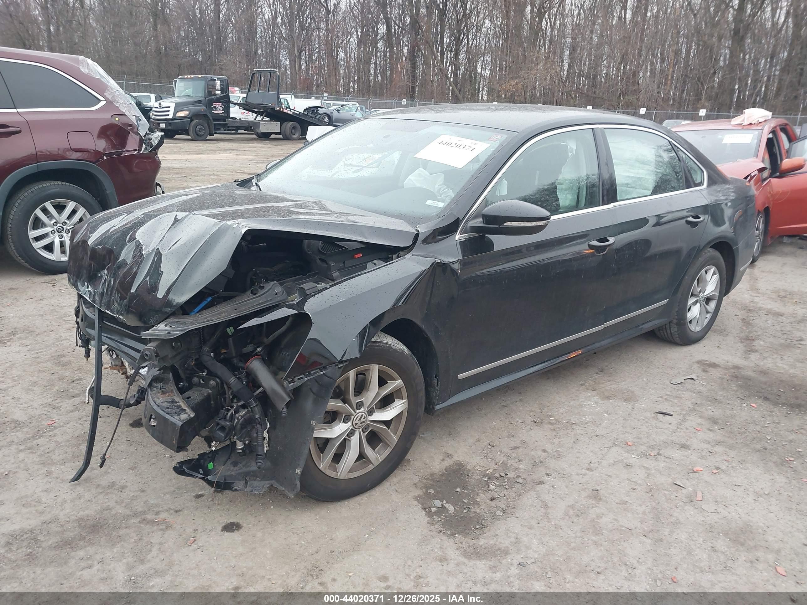 VOLKSWAGEN PASSAT image 2