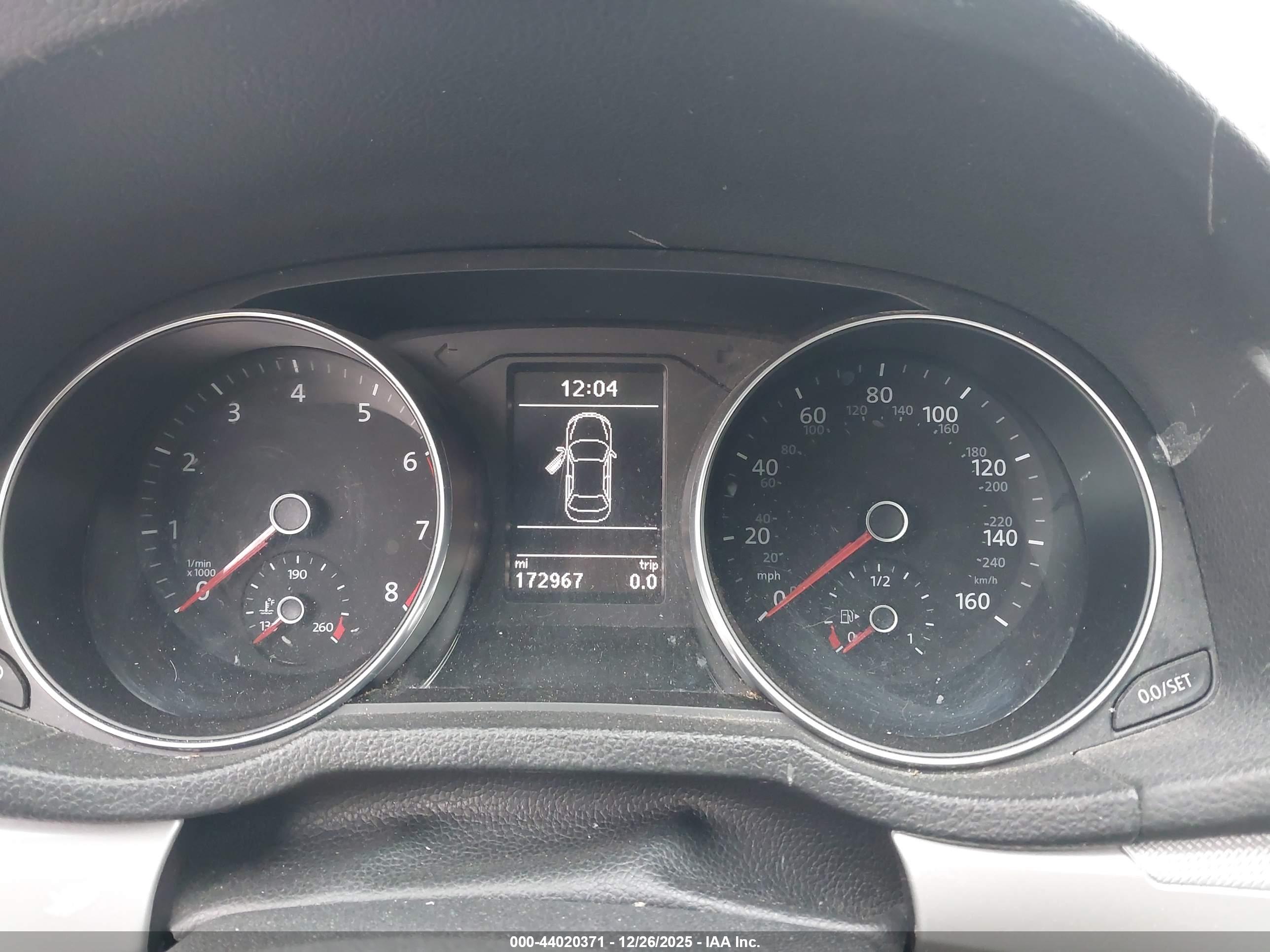 VOLKSWAGEN PASSAT image 7