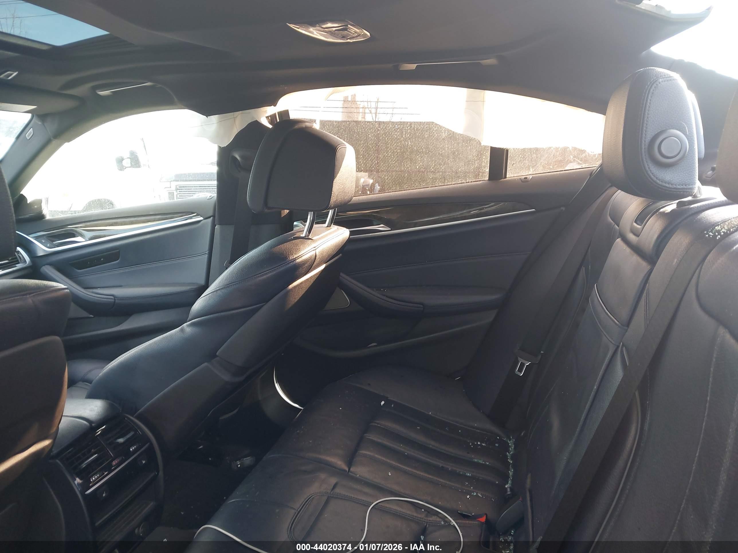 BMW 540I image 8