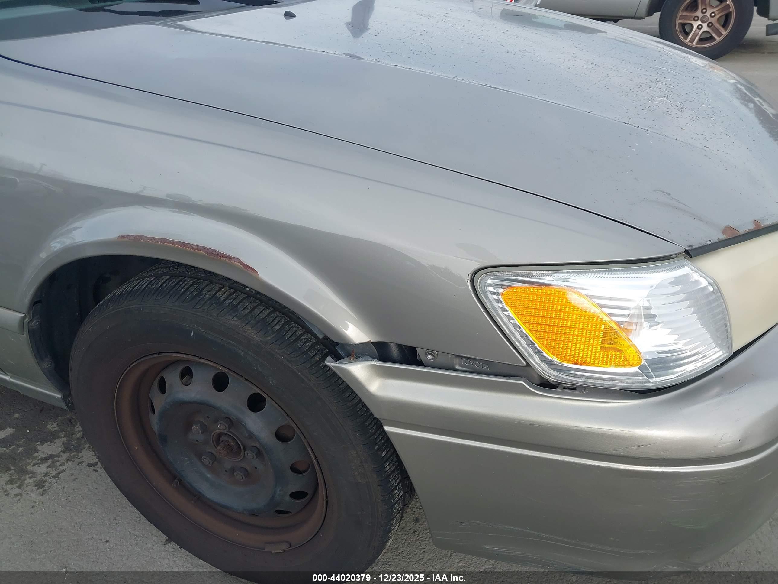 TOYOTA CAMRY image 6