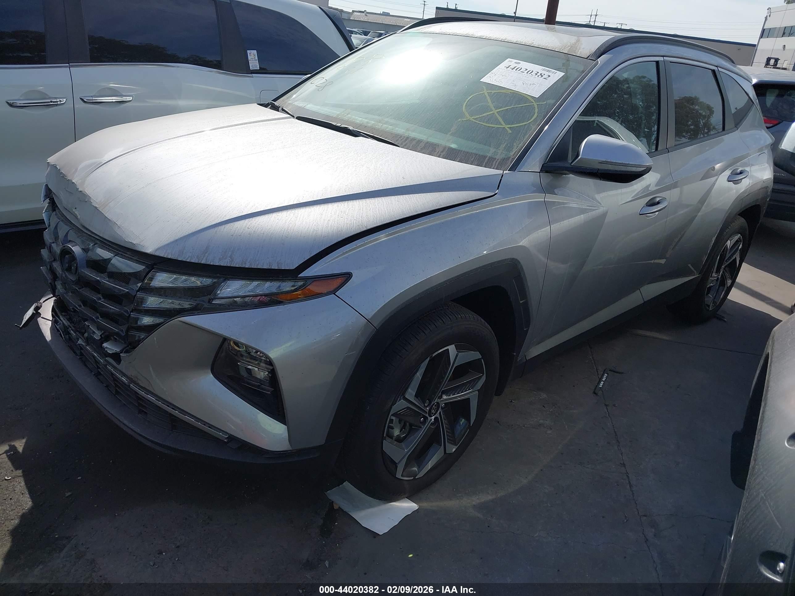 HYUNDAI TUCSON image 2