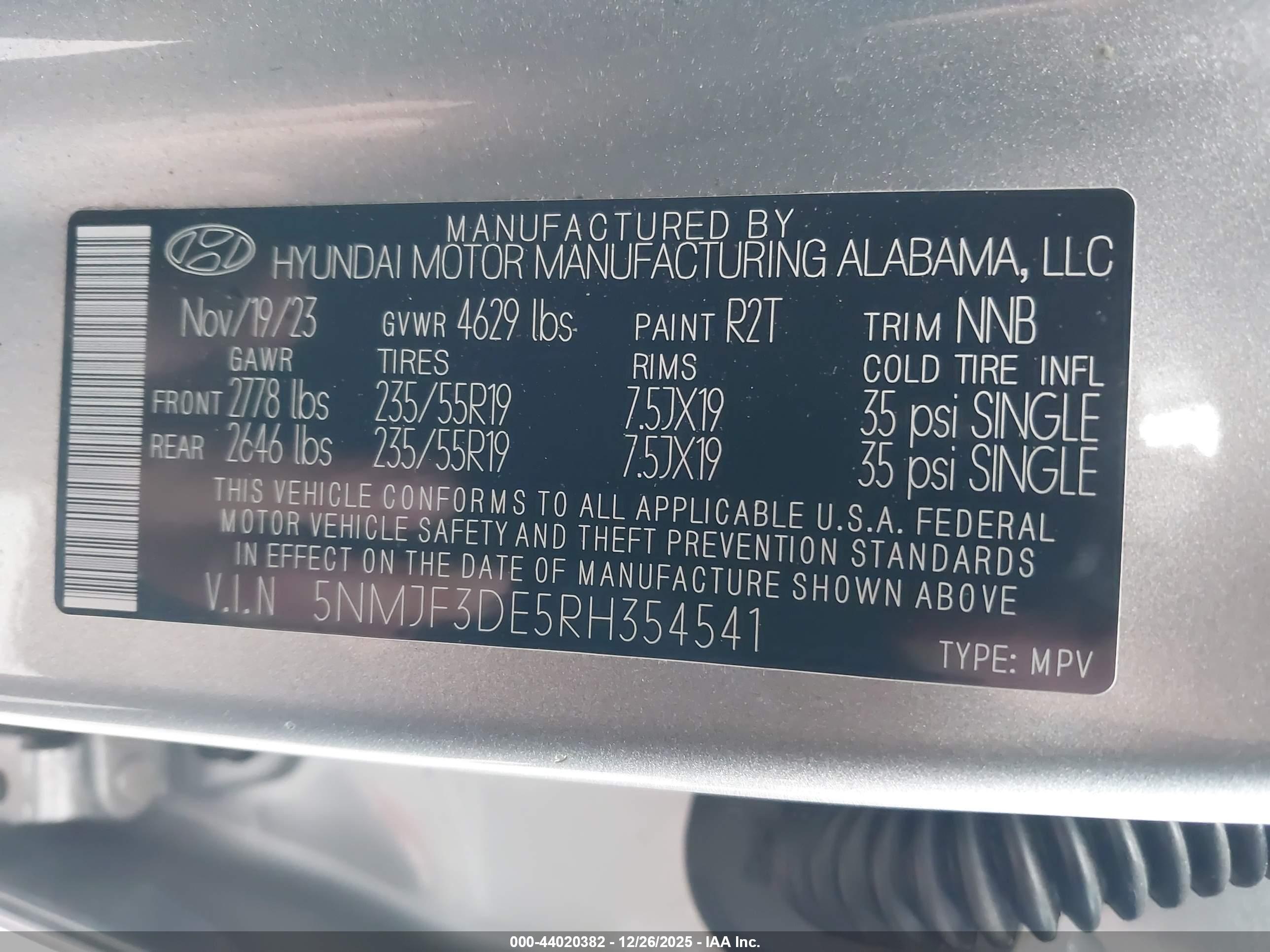 HYUNDAI TUCSON image 9