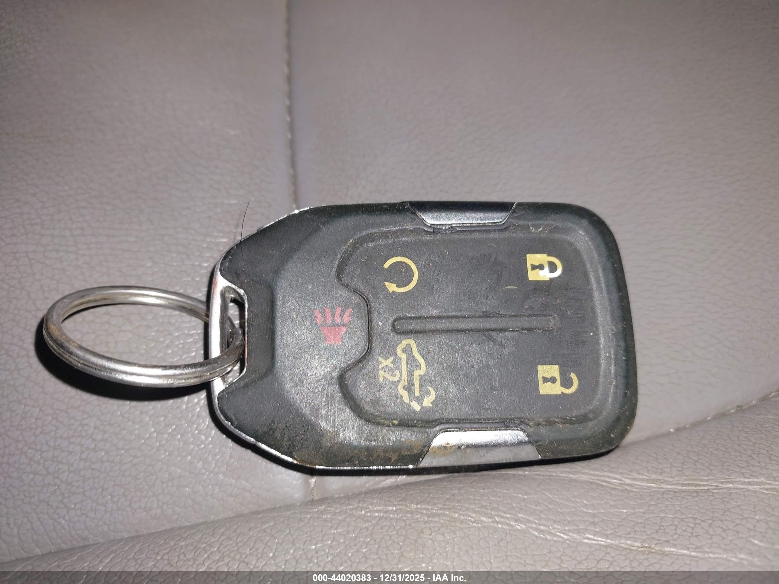 CHEVROLET SILVERADO image 11