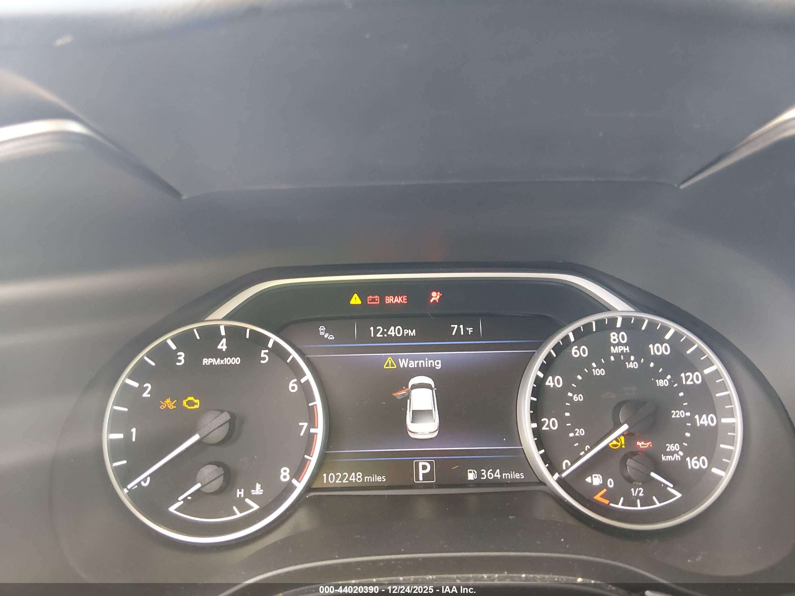 NISSAN MAXIMA image 7