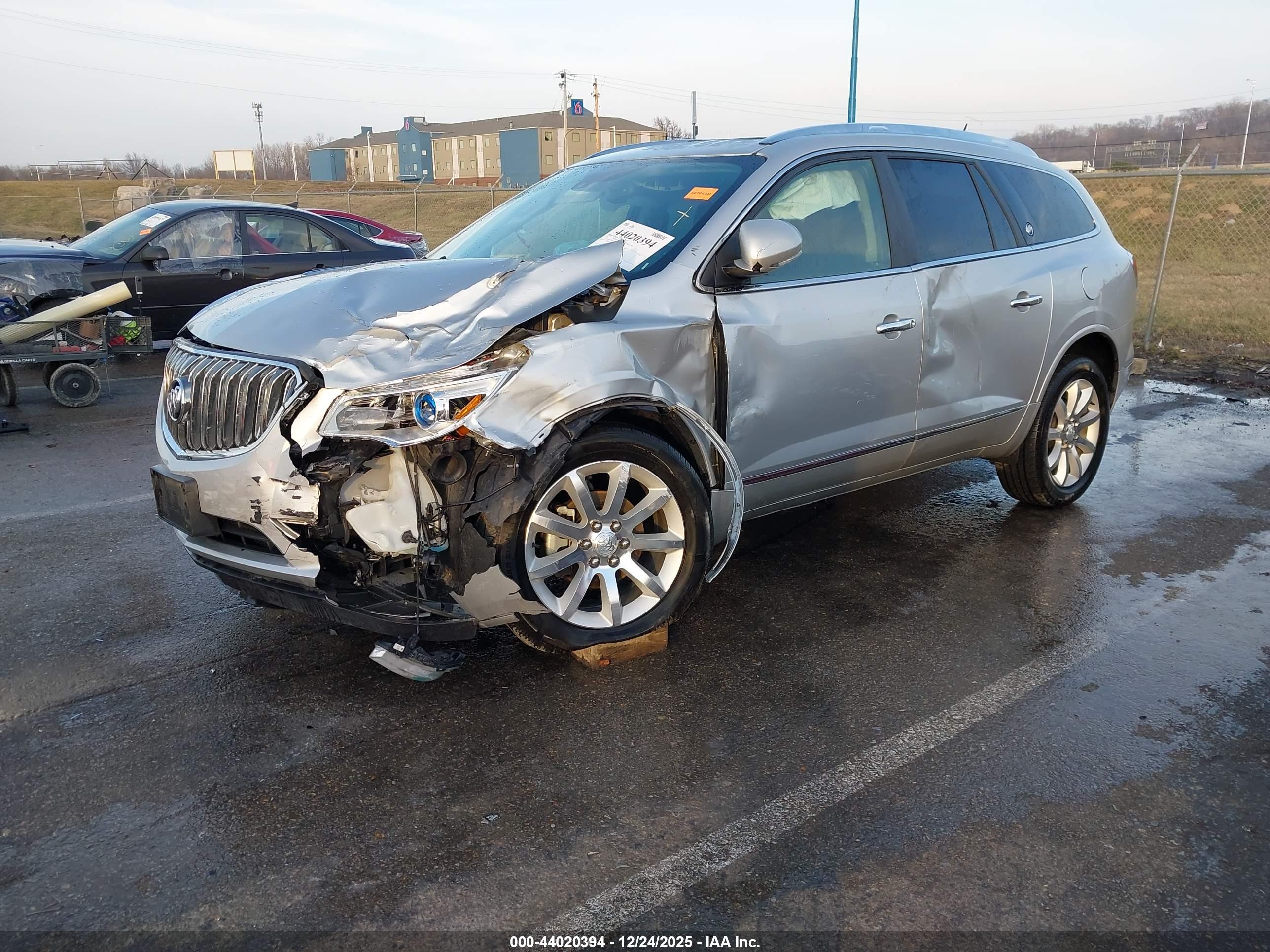 BUICK ENCLAVE image 2