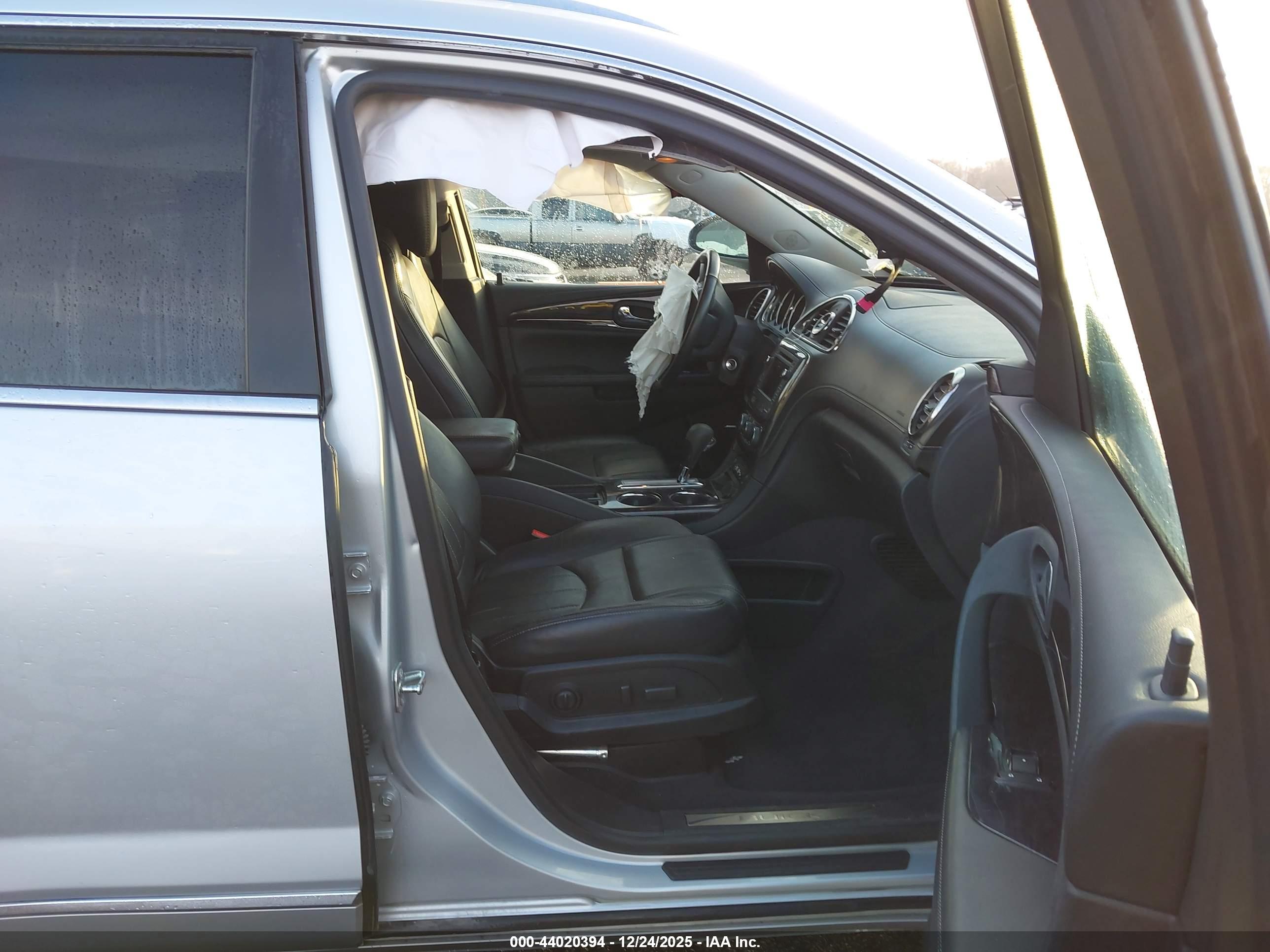 BUICK ENCLAVE image 5