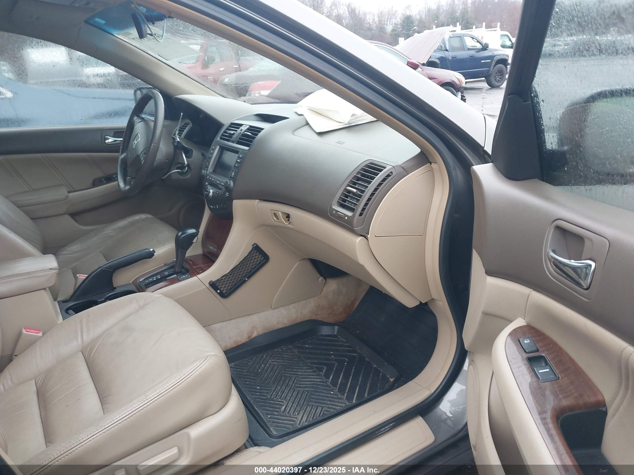 HONDA ACCORD image 5