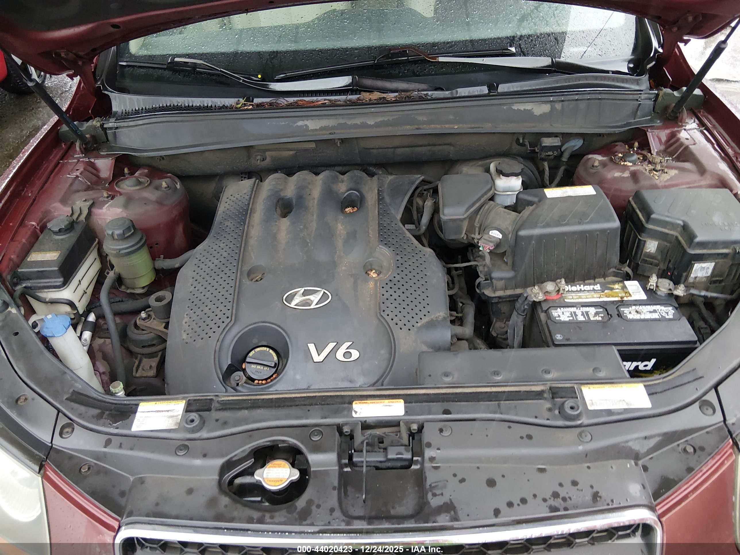 HYUNDAI SANTA image 10