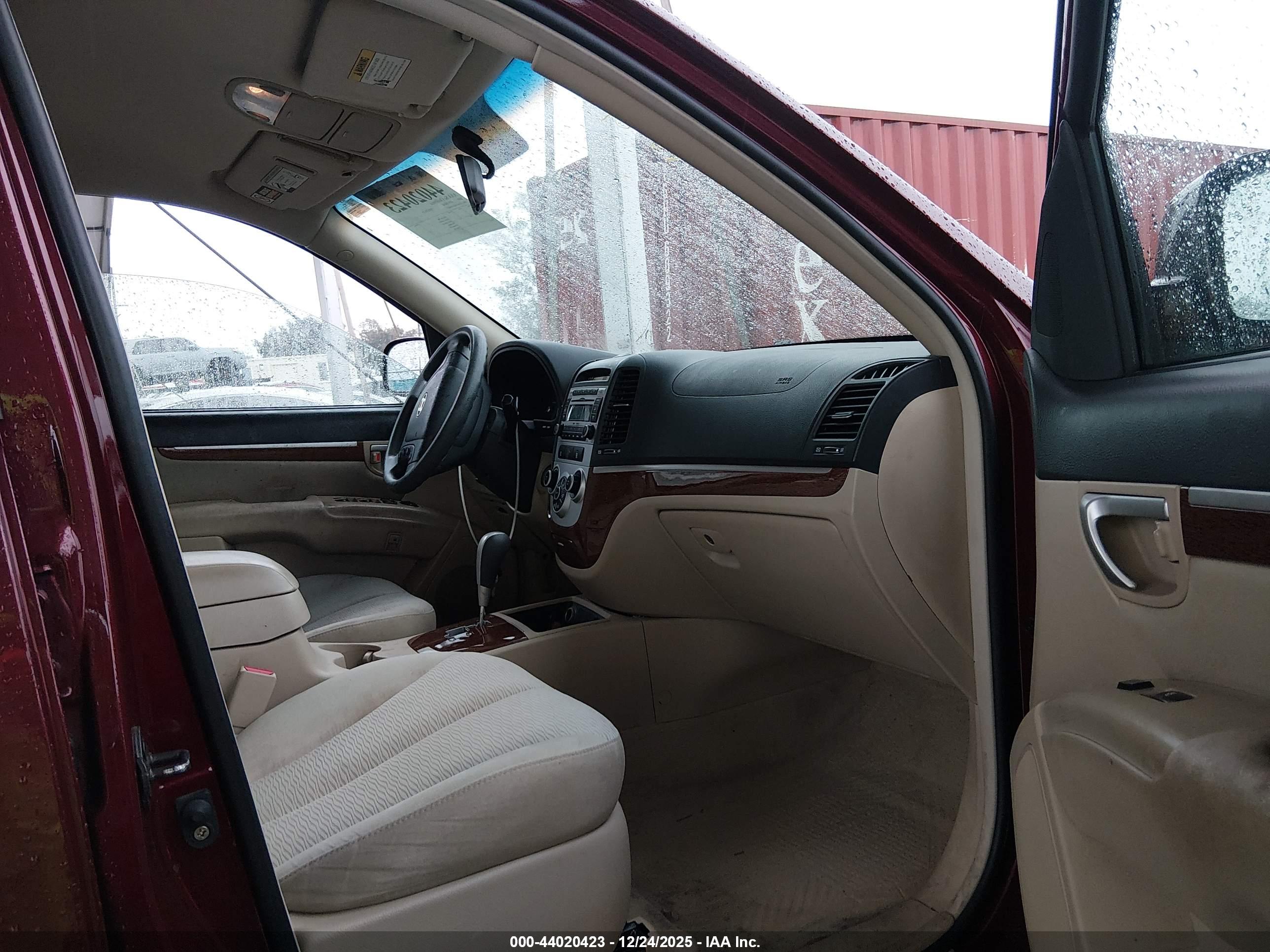HYUNDAI SANTA image 5