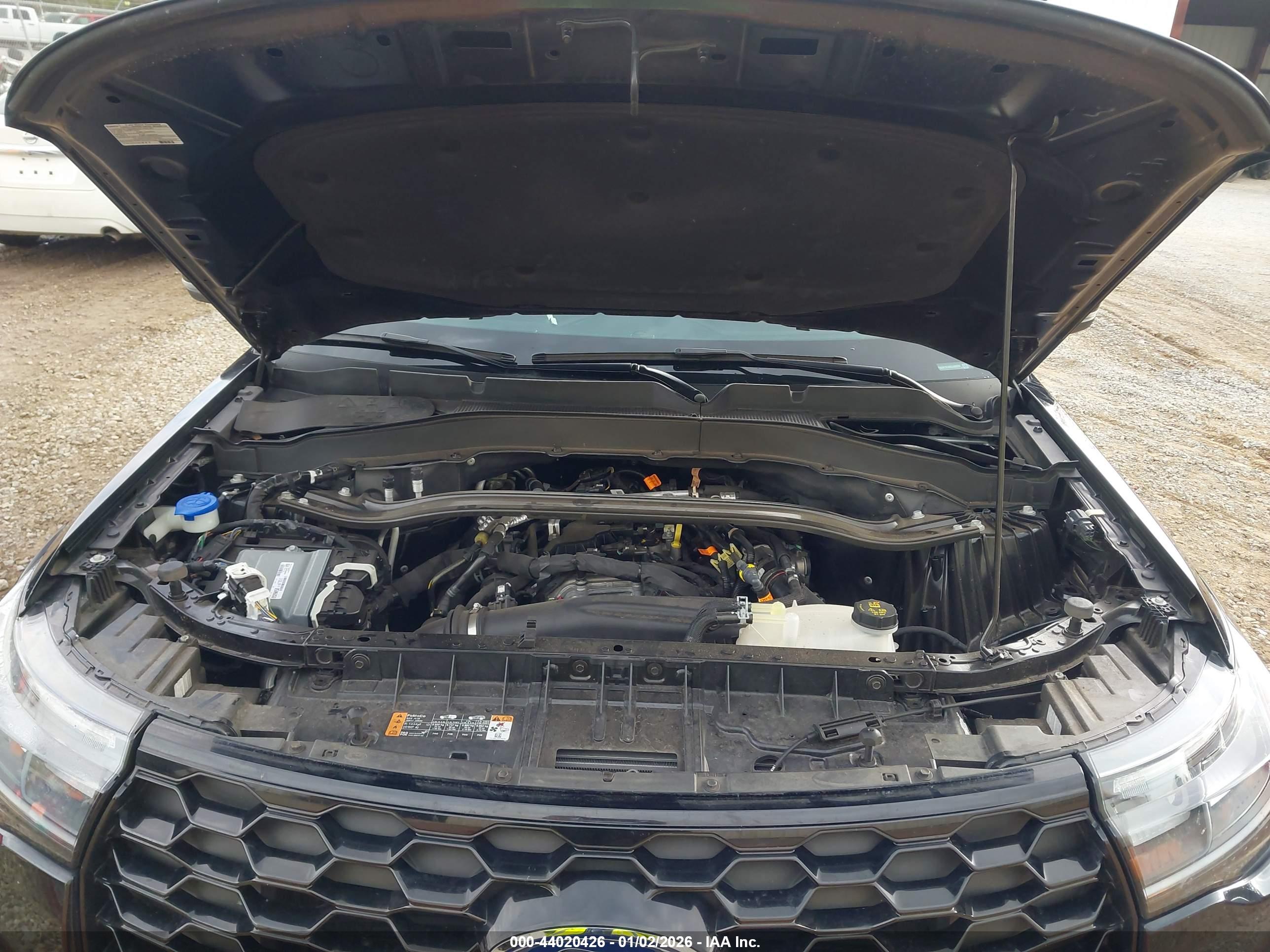 FORD EXPLORER image 10