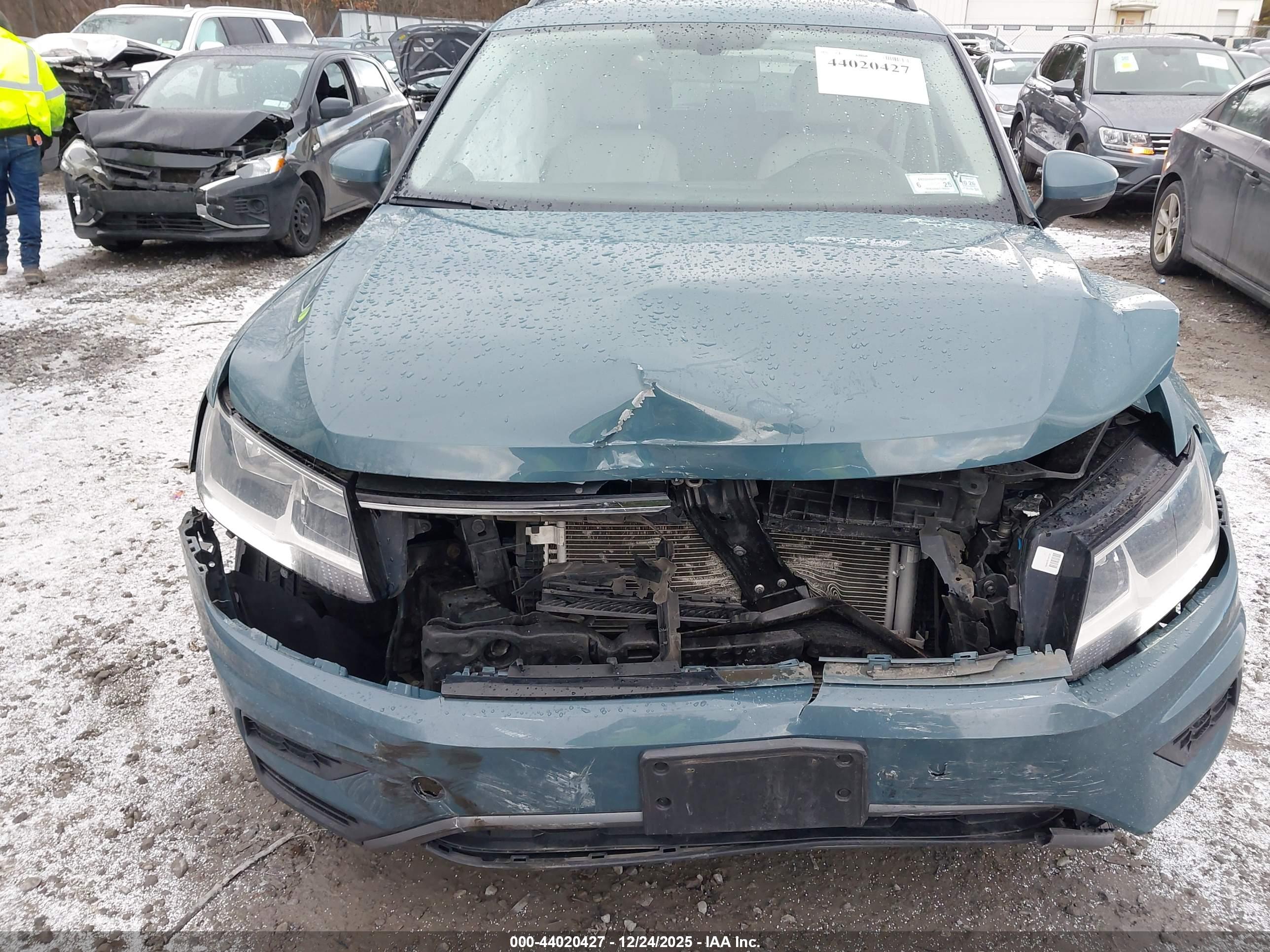 VOLKSWAGEN TIGUAN image 10