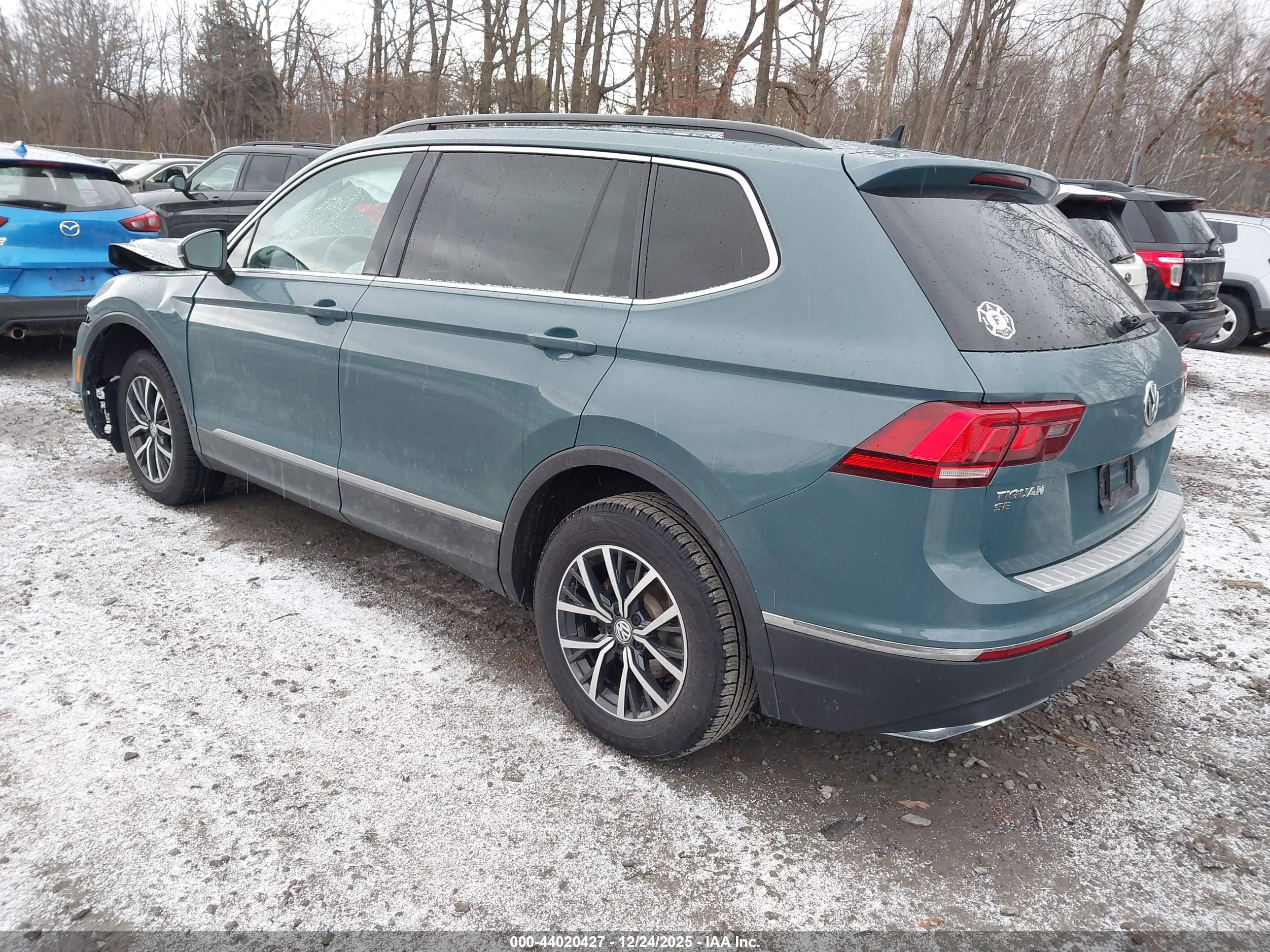 VOLKSWAGEN TIGUAN image 3