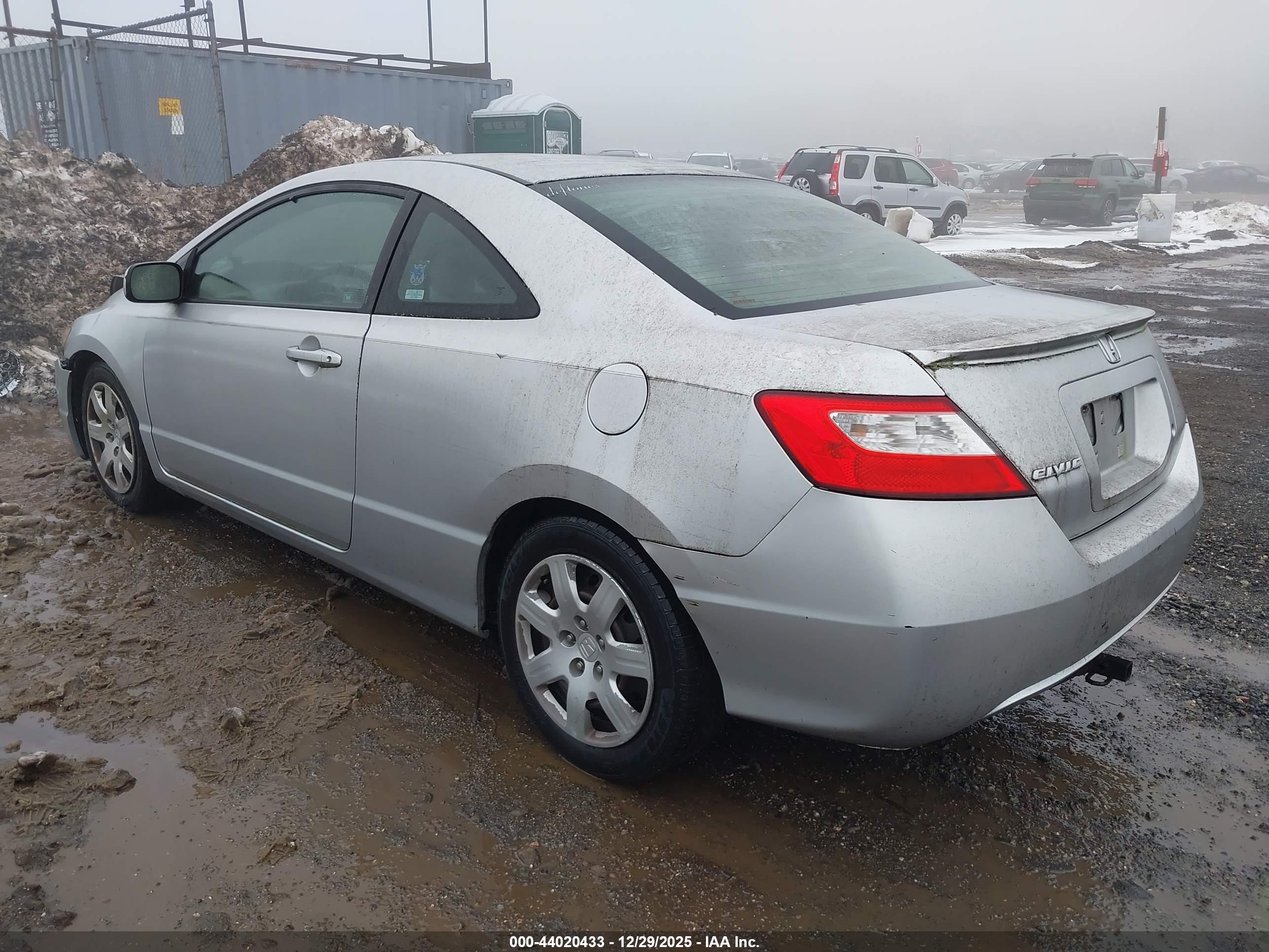 HONDA CIVIC image 3