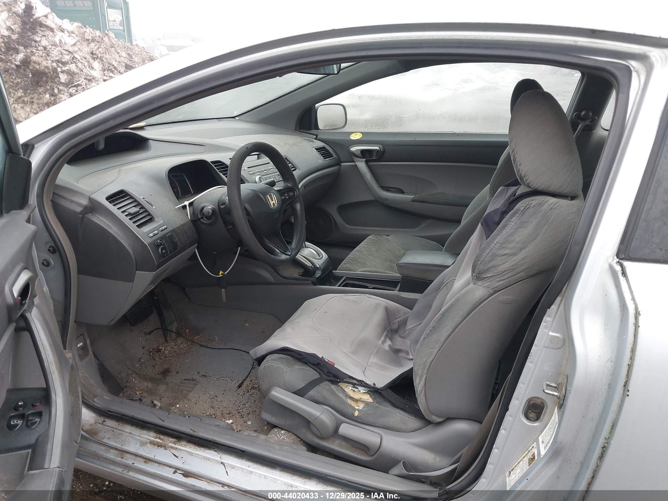 HONDA CIVIC image 5