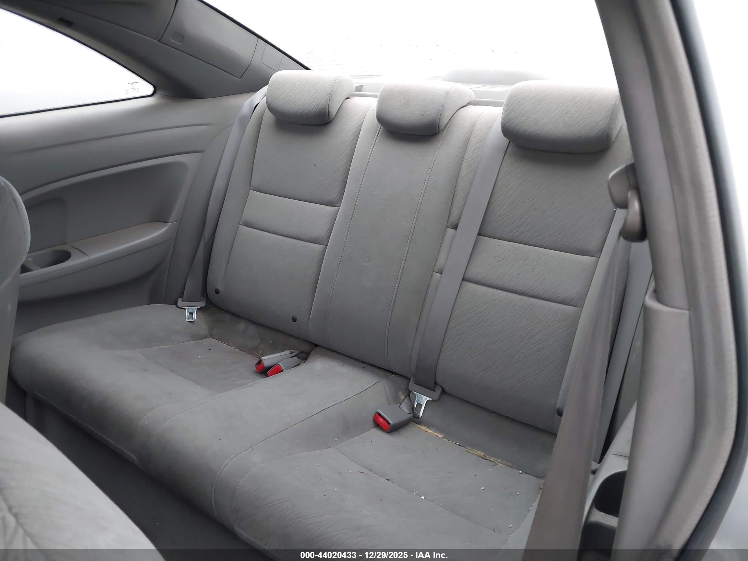 HONDA CIVIC image 8
