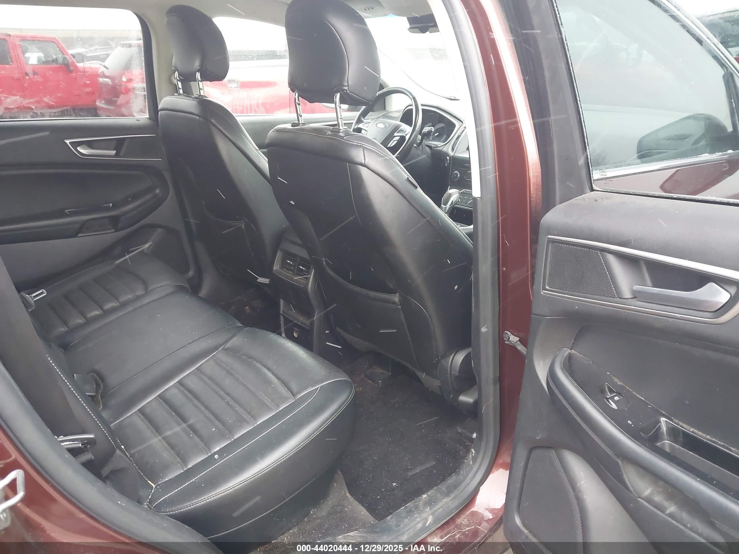 FORD EDGE image 8