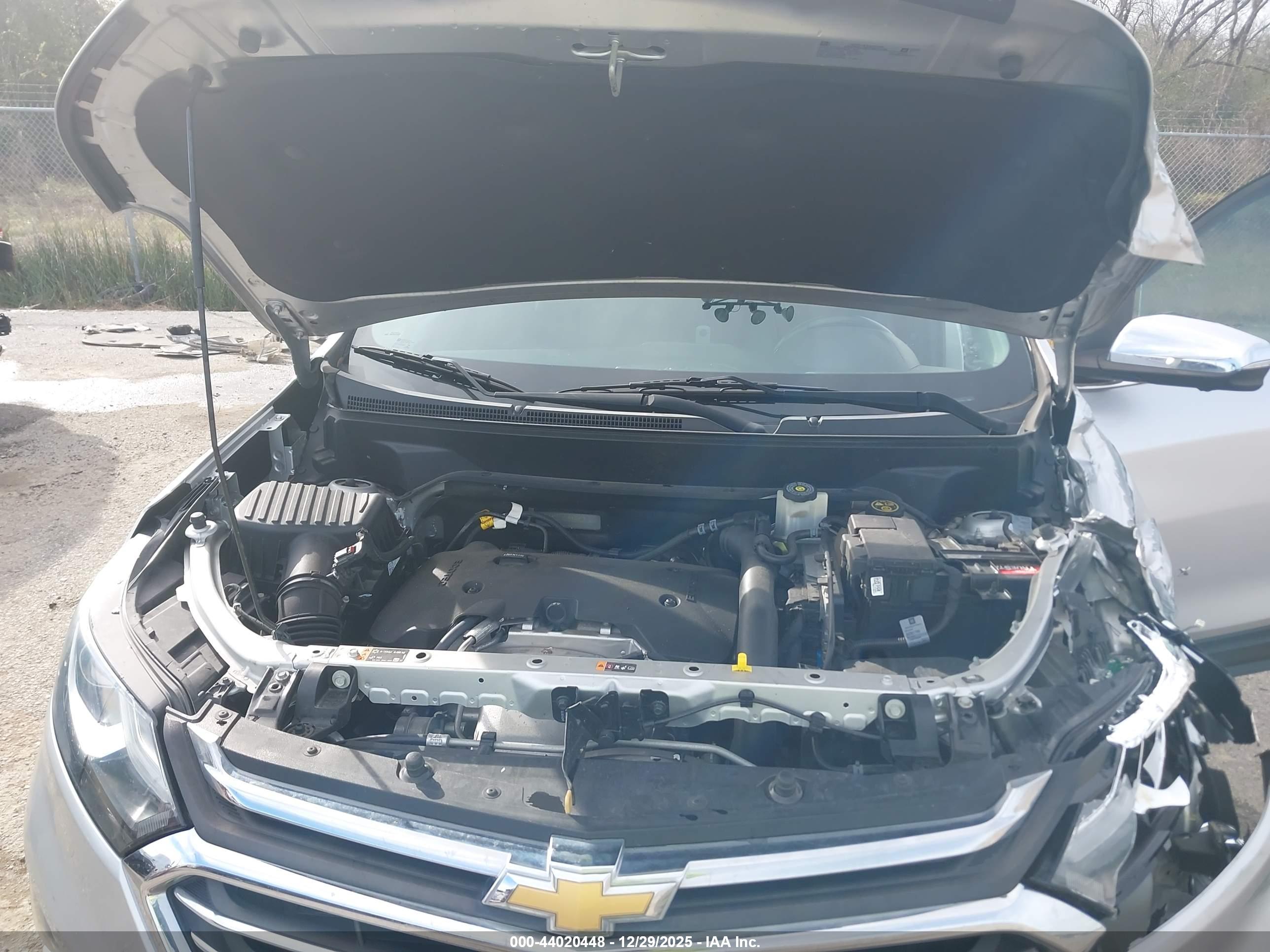 CHEVROLET EQUINOX image 10
