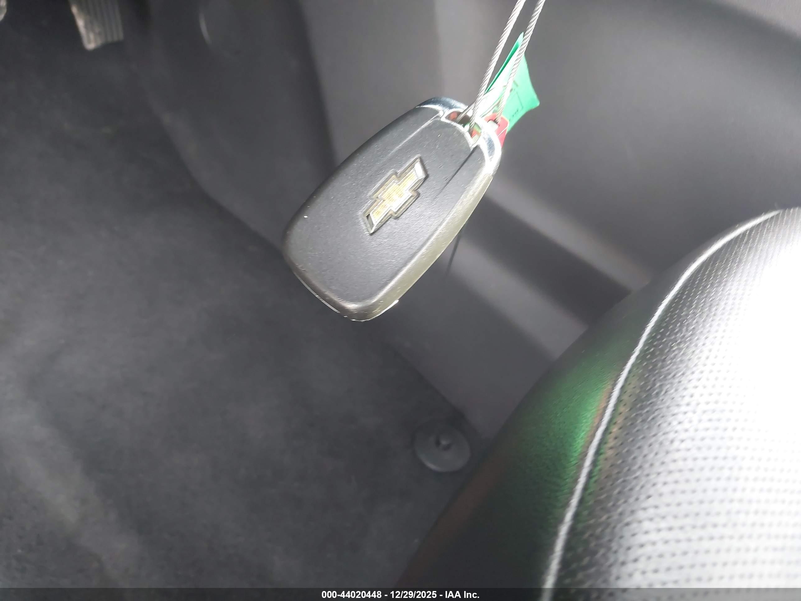 CHEVROLET EQUINOX image 11