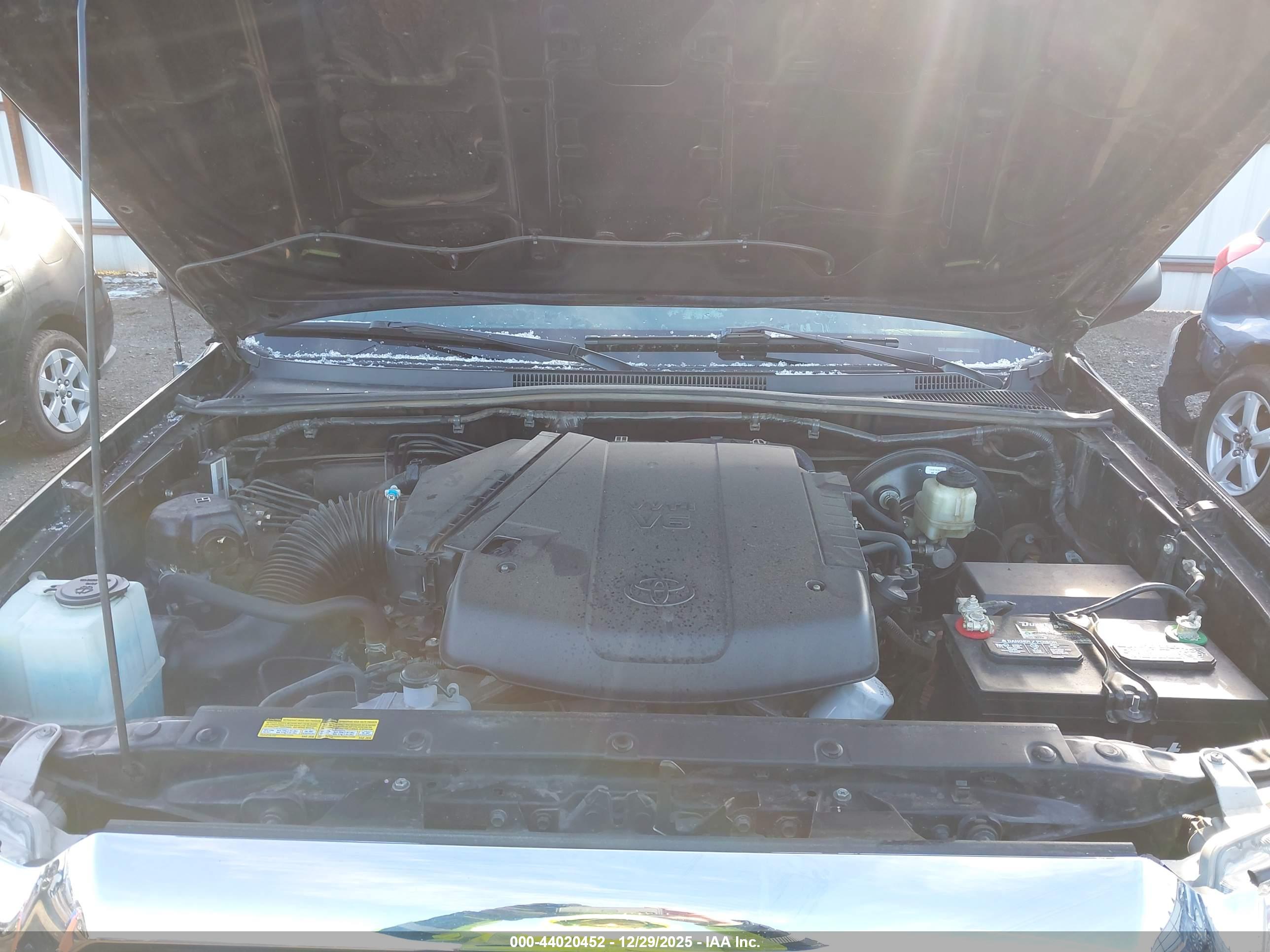 TOYOTA TACOMA image 10