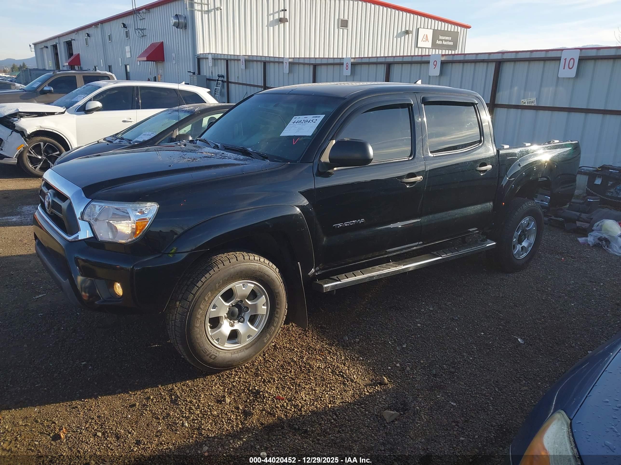 TOYOTA TACOMA image 2