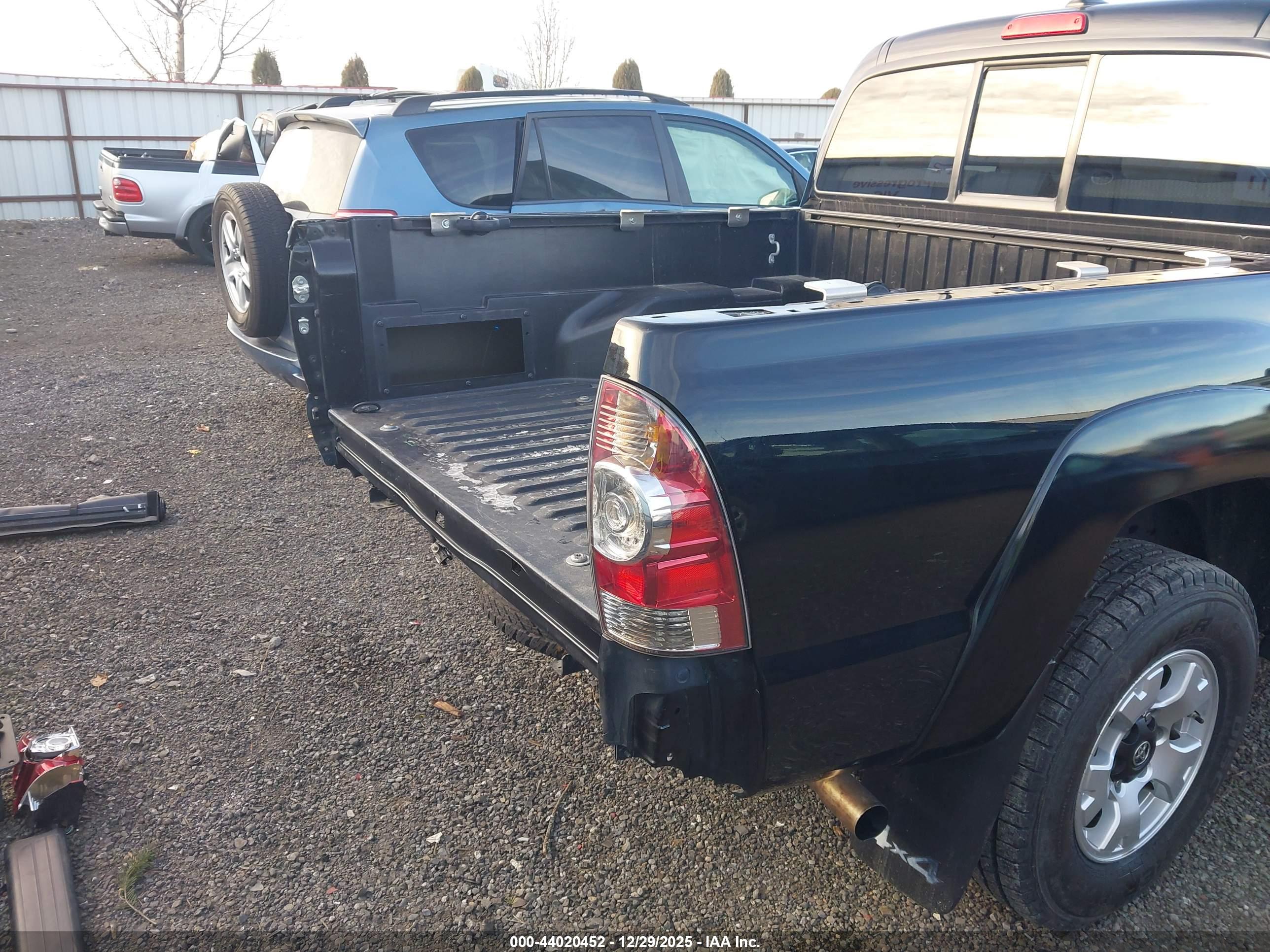 TOYOTA TACOMA image 6
