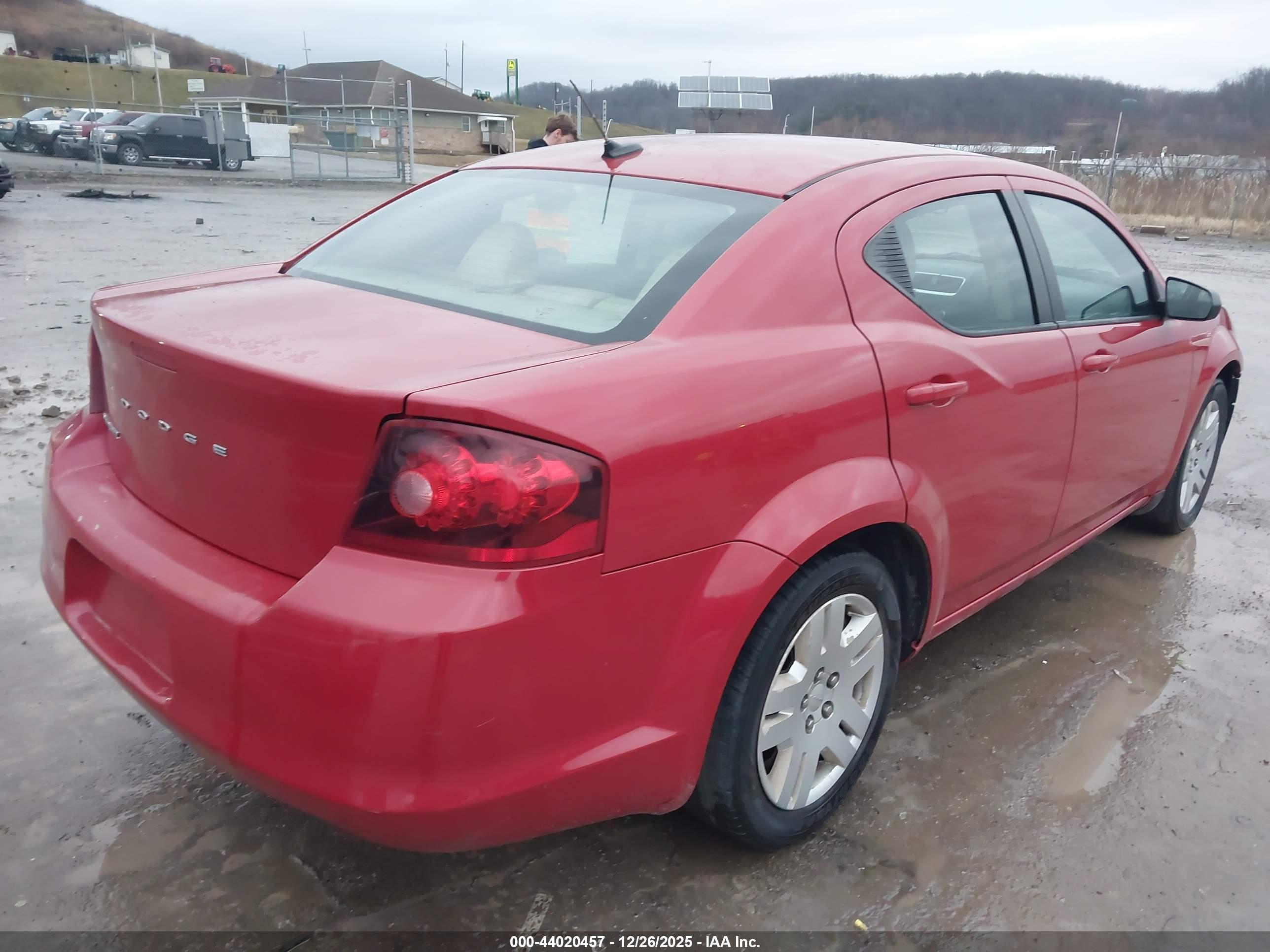 DODGE AVENGER image 4