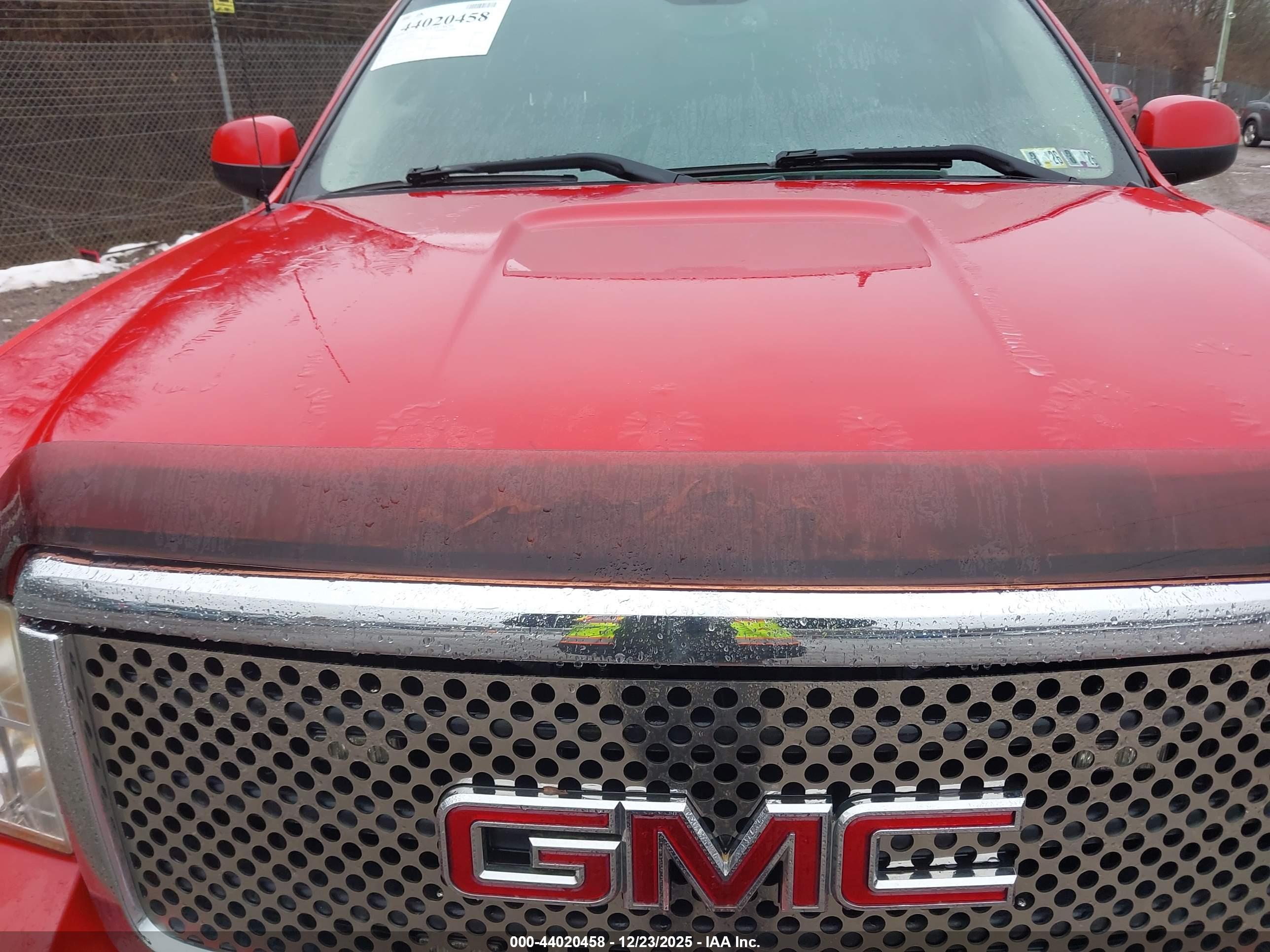 GMC SIERRA image 6