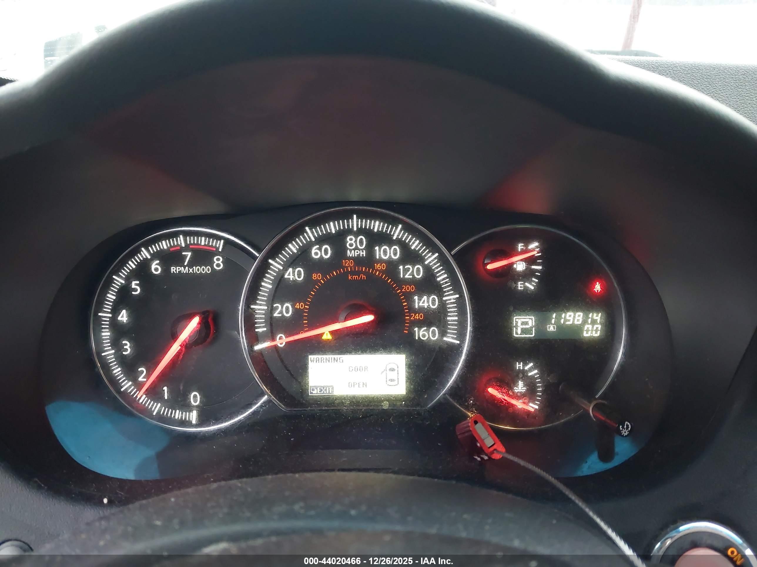 NISSAN MAXIMA image 7