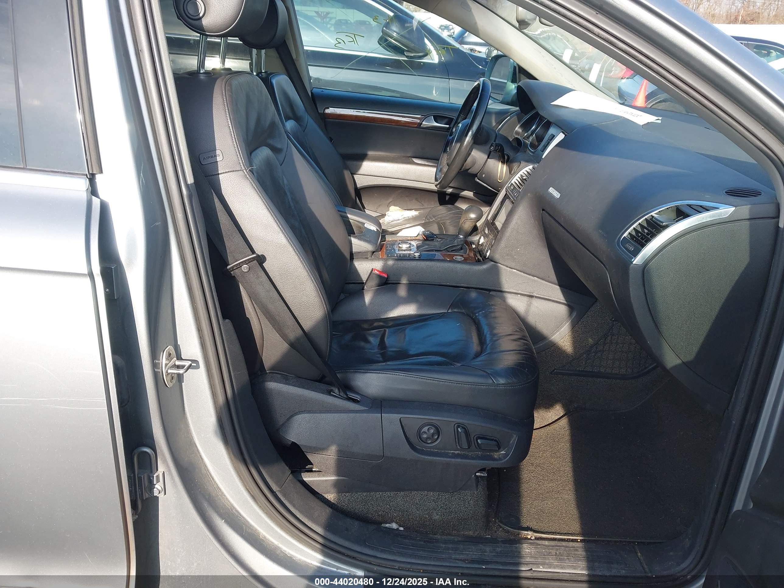AUDI Q7 image 5