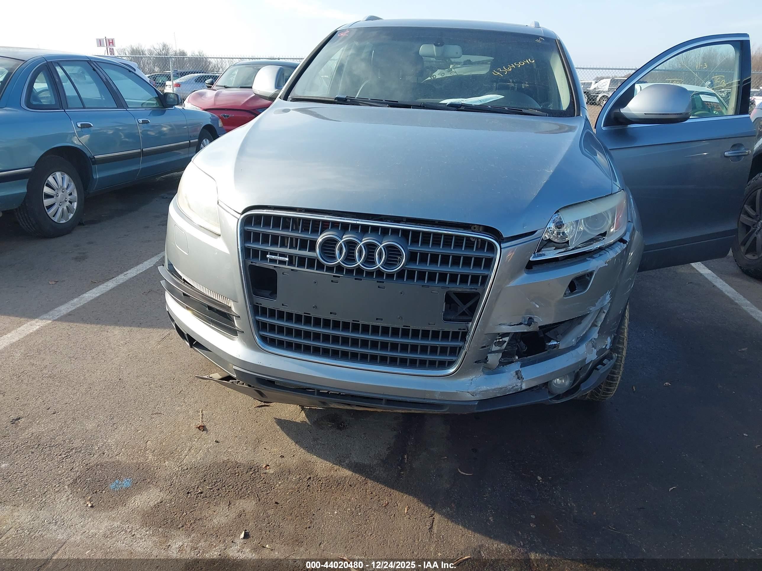 AUDI Q7 image 6